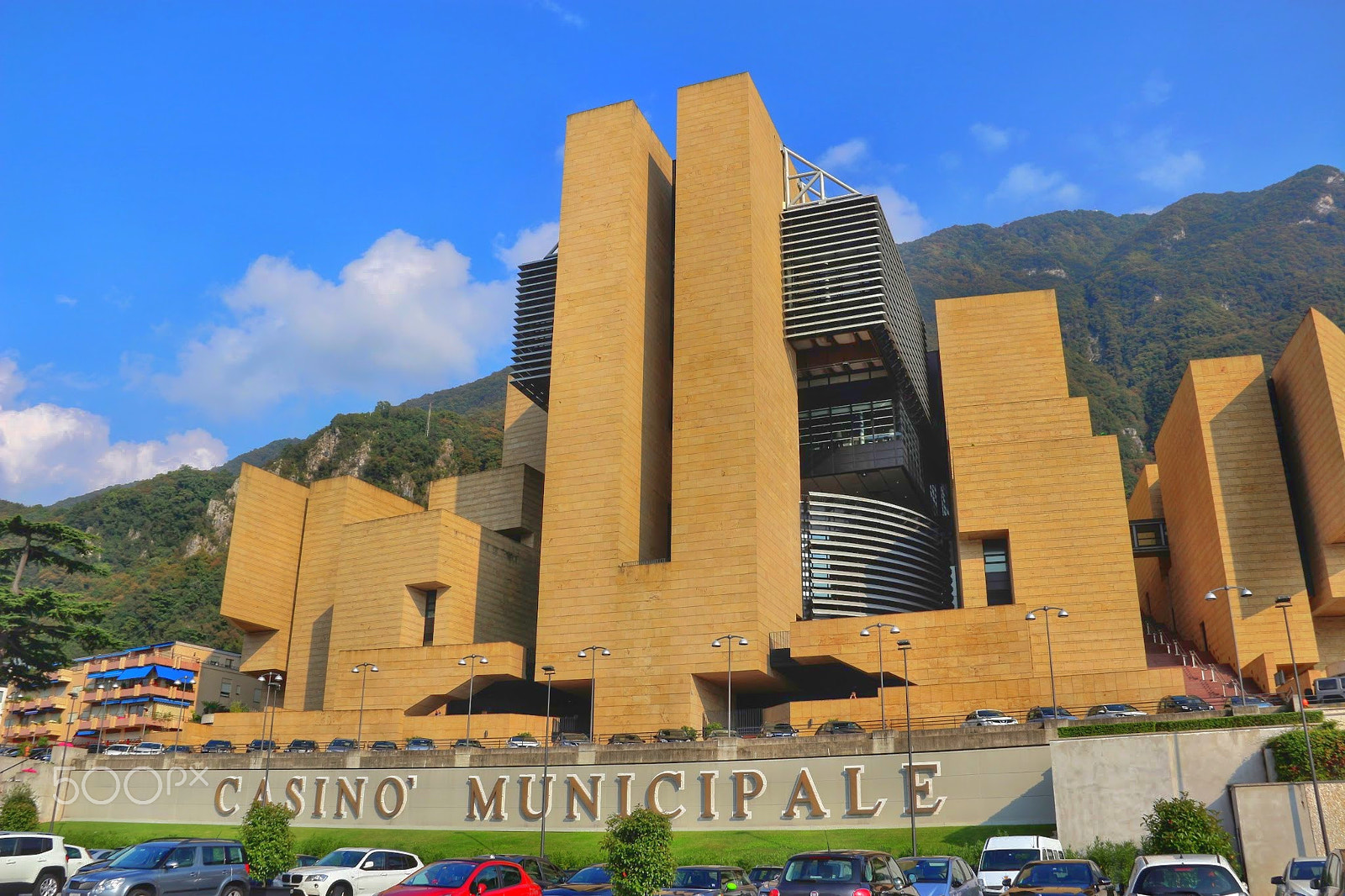 Canon EOS 100D (EOS Rebel SL1 / EOS Kiss X7) sample photo. Casino from campione d'italia photography