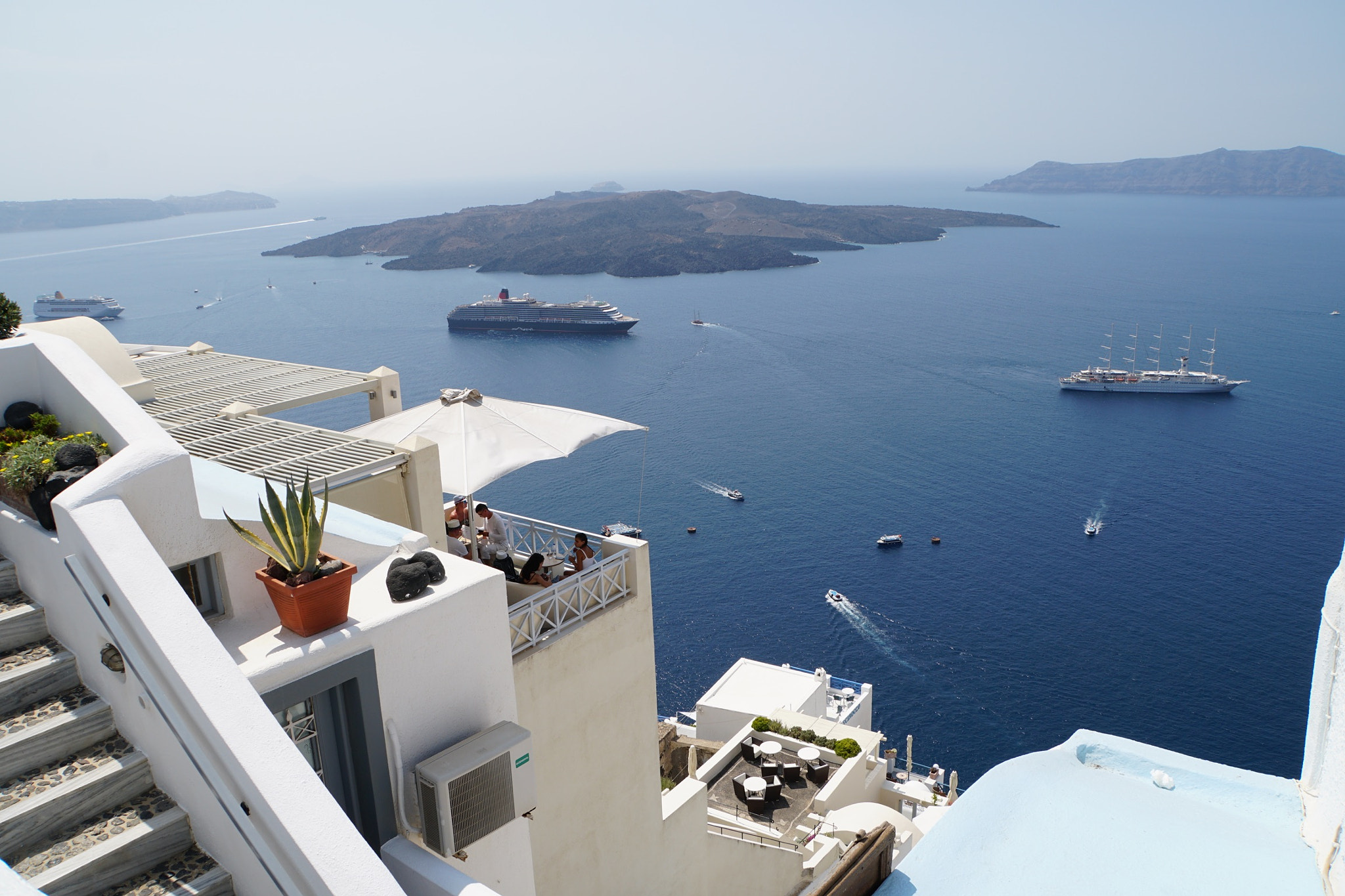 Sony E 18-200mm F3.5-6.3 OSS LE sample photo. Santorini fyrra photography