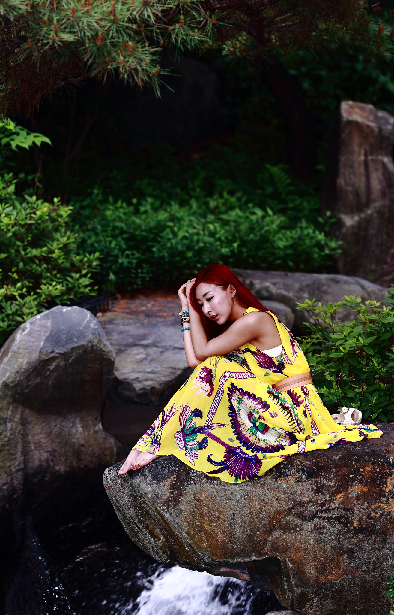 Canon EF 200mm F2L IS USM sample photo. Time to ponder photography