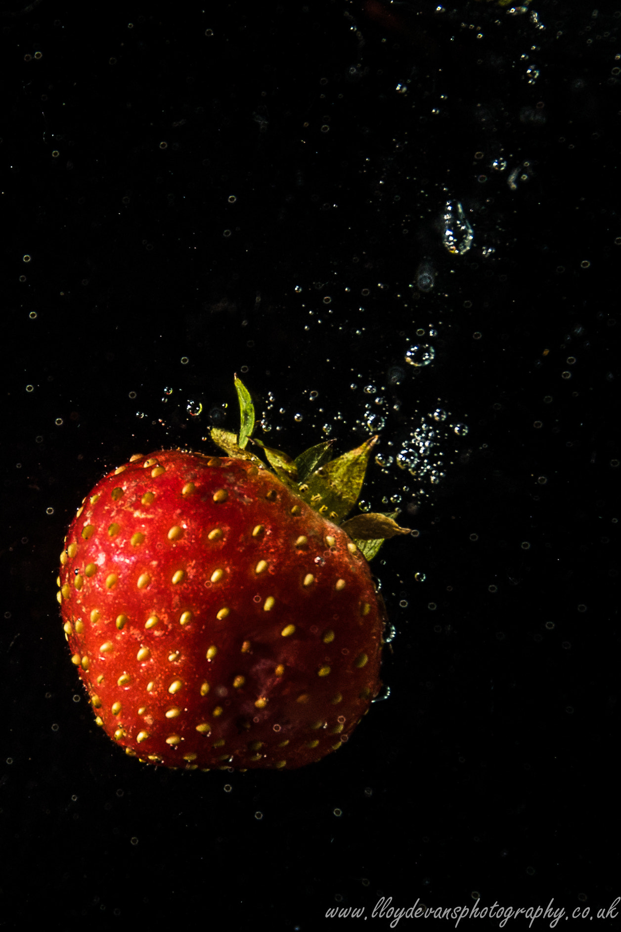 Canon EOS 7D Mark II sample photo. Strawberry drops photography
