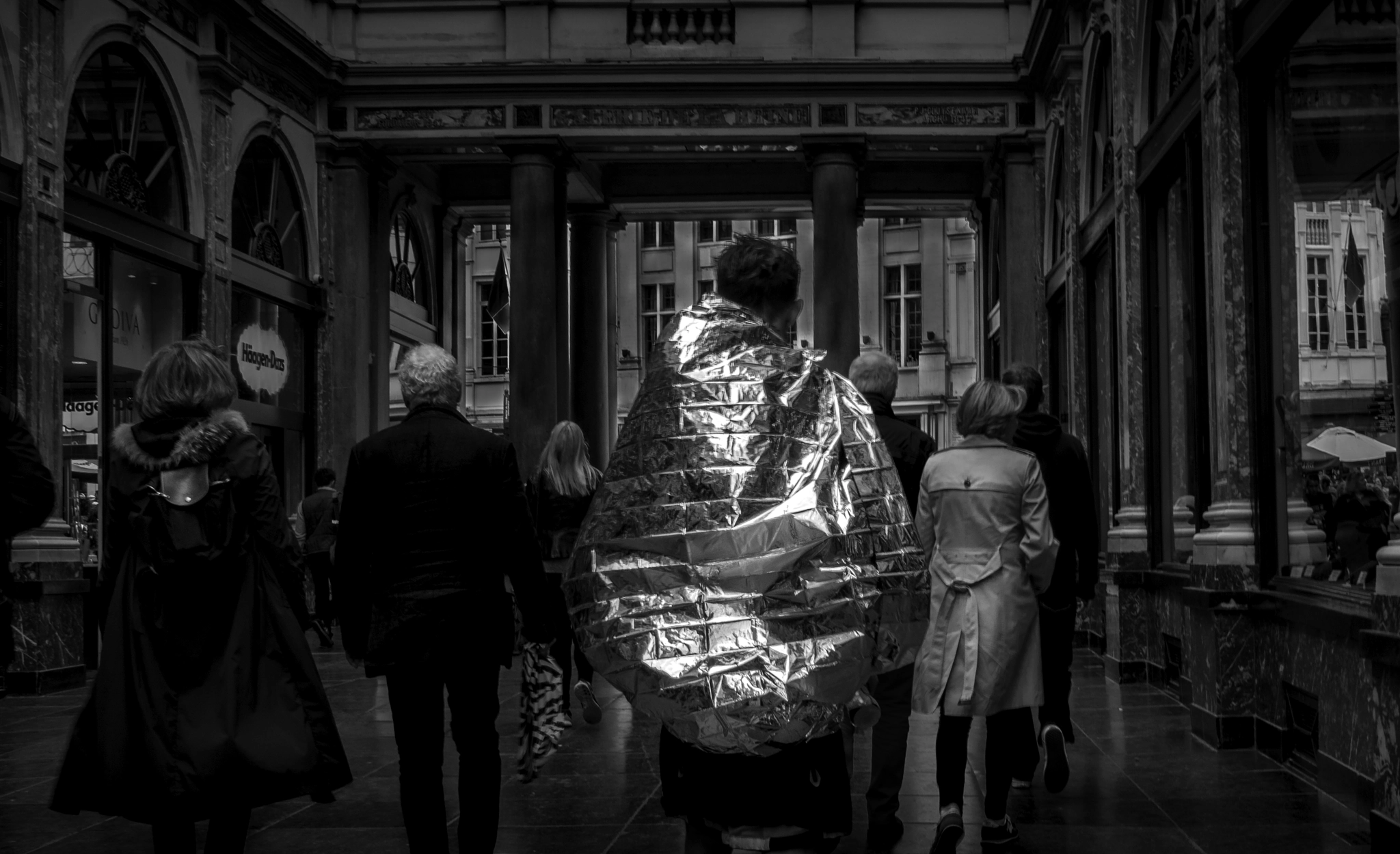 Olympus OM-D E-M5 II sample photo. Brussels marathon runner photography