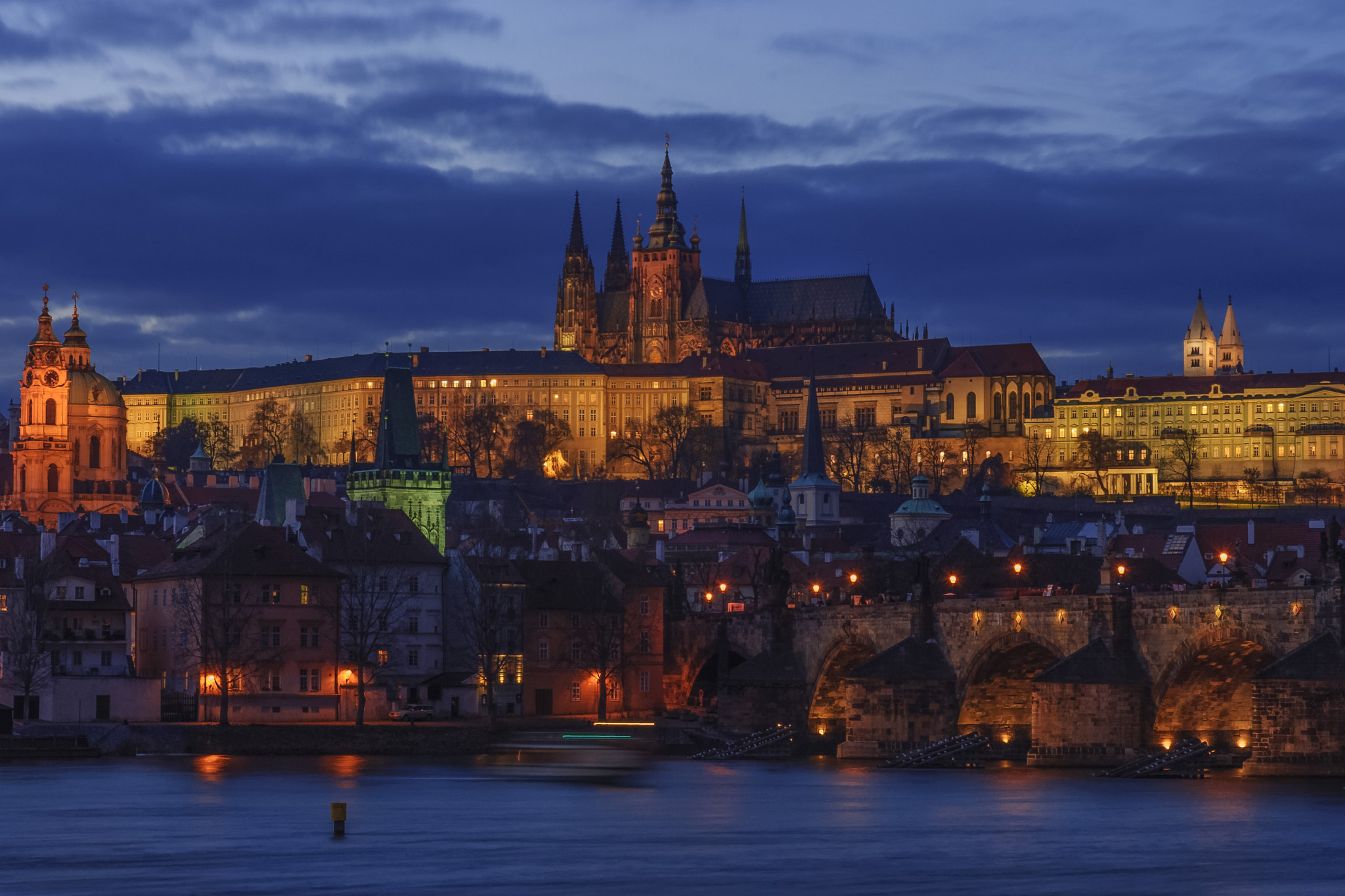 Nikon D2X sample photo. Charles bridge and prague castle photography