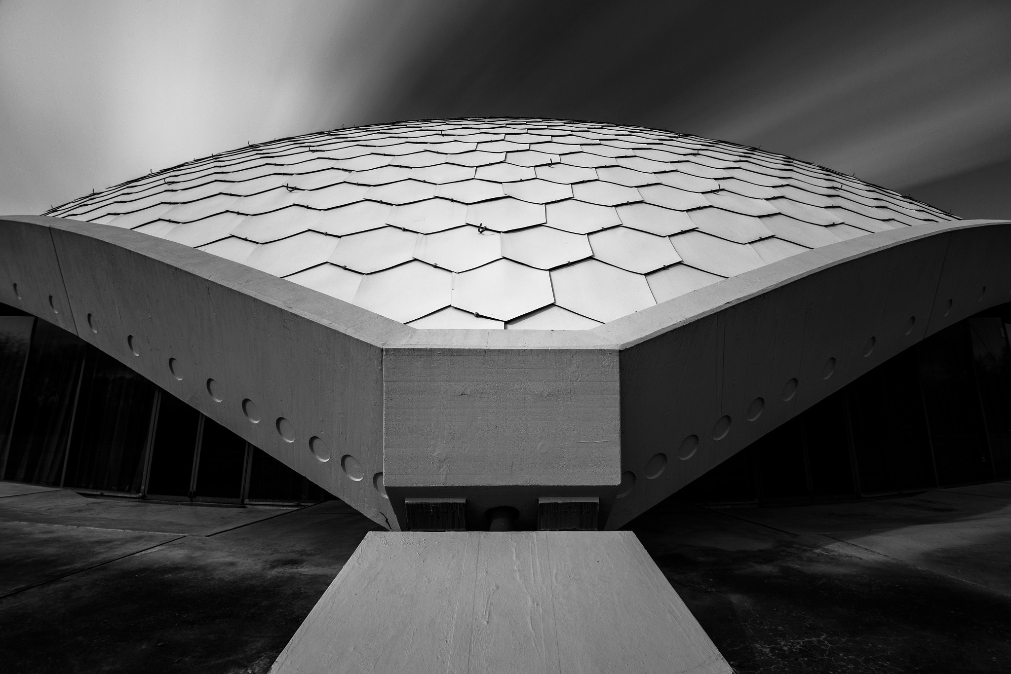 Sigma 10-20mm F3.5 EX DC HSM sample photo. Jahrhunderthalle photography