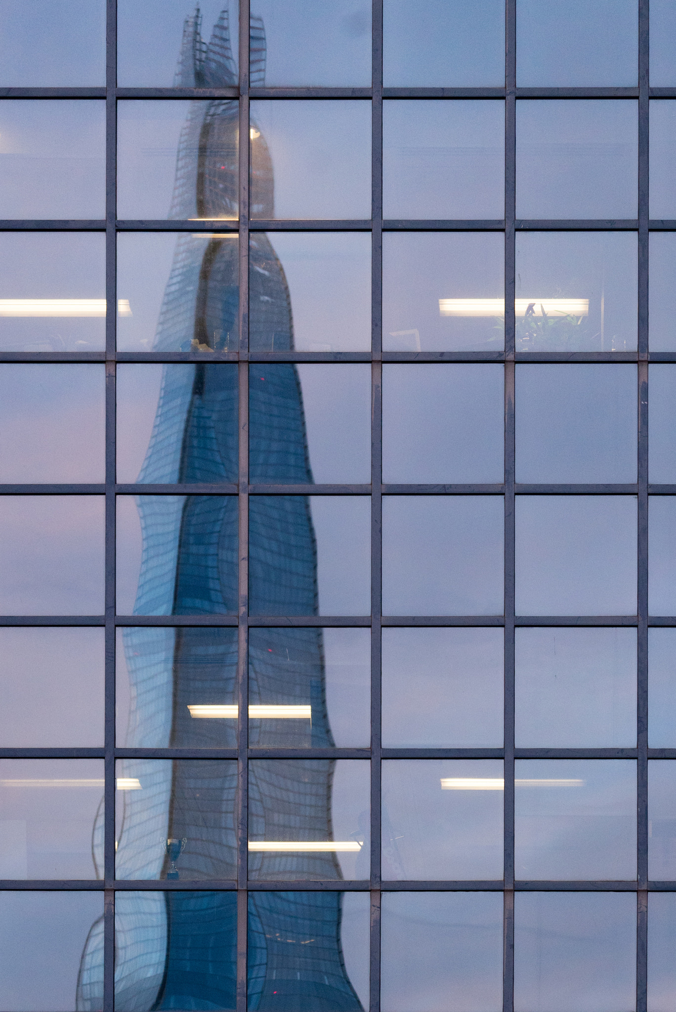 Sony a7S + Sony FE 70-200mm F4 G OSS sample photo. London walks photography