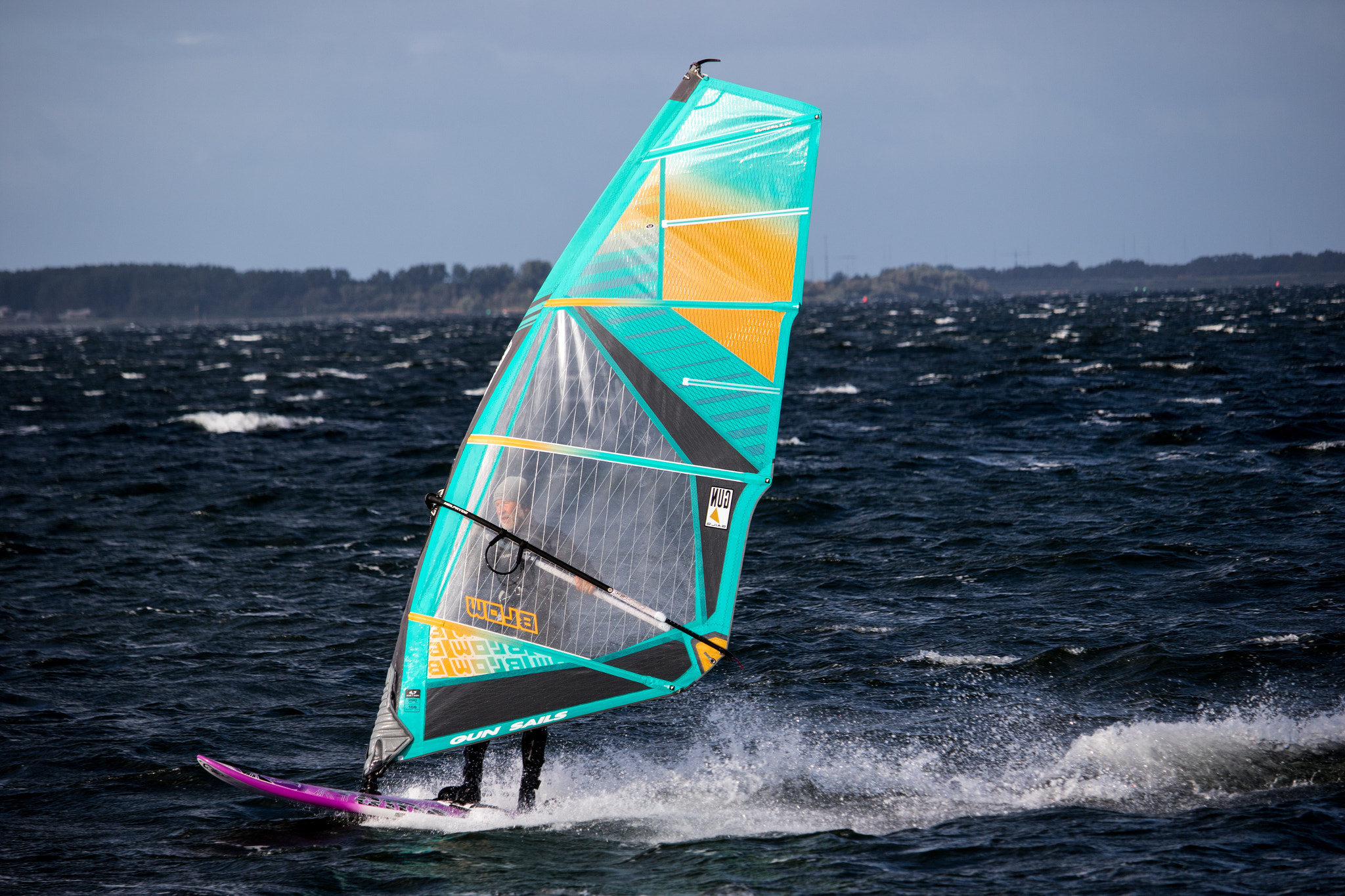 Canon EF-S 55-250mm F4-5.6 IS STM sample photo. Green racer photography