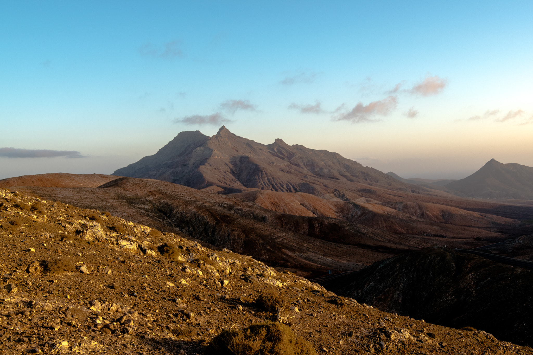 Nikon D5500 + Sigma 18-35mm F1.8 DC HSM Art sample photo. Fuerteventura montains....... photography