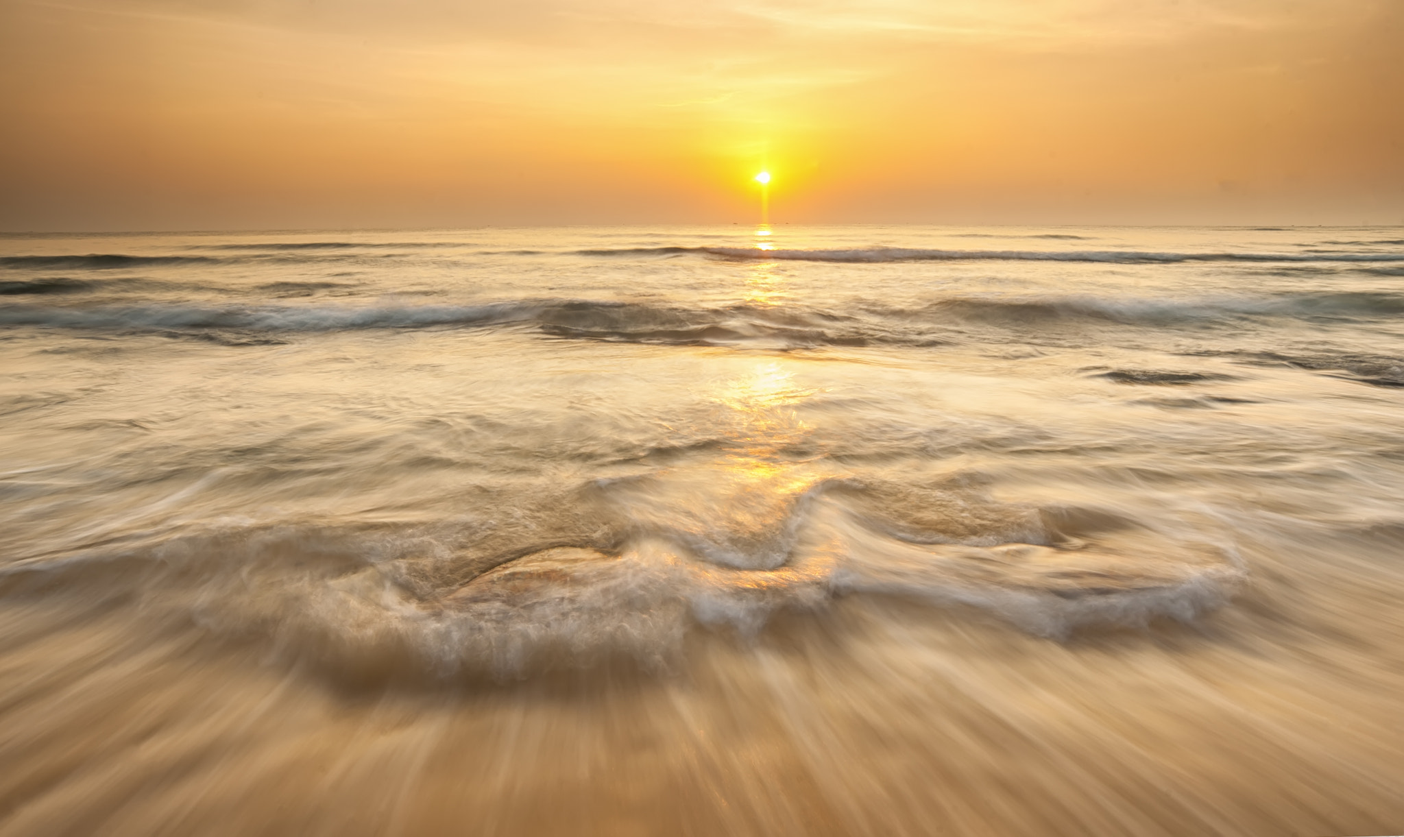 Nikon D3 sample photo. Morning wave photography