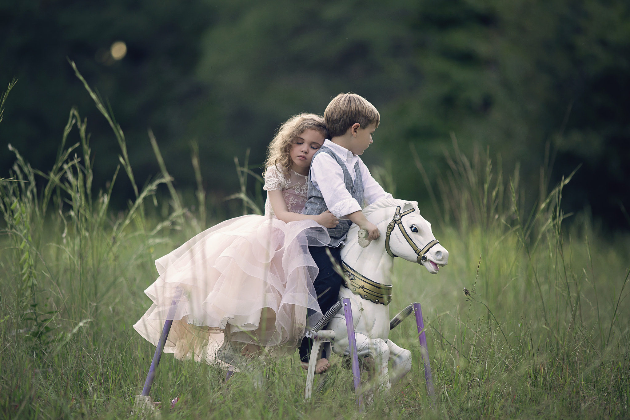 Canon EOS 6D + Canon EF 200mm F2.8L II USM sample photo. Cinderella & prince charming photography