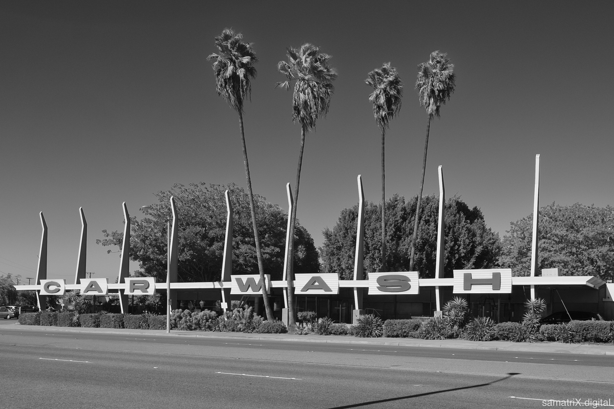 Fujifilm X-Pro1 sample photo. Car wash photography