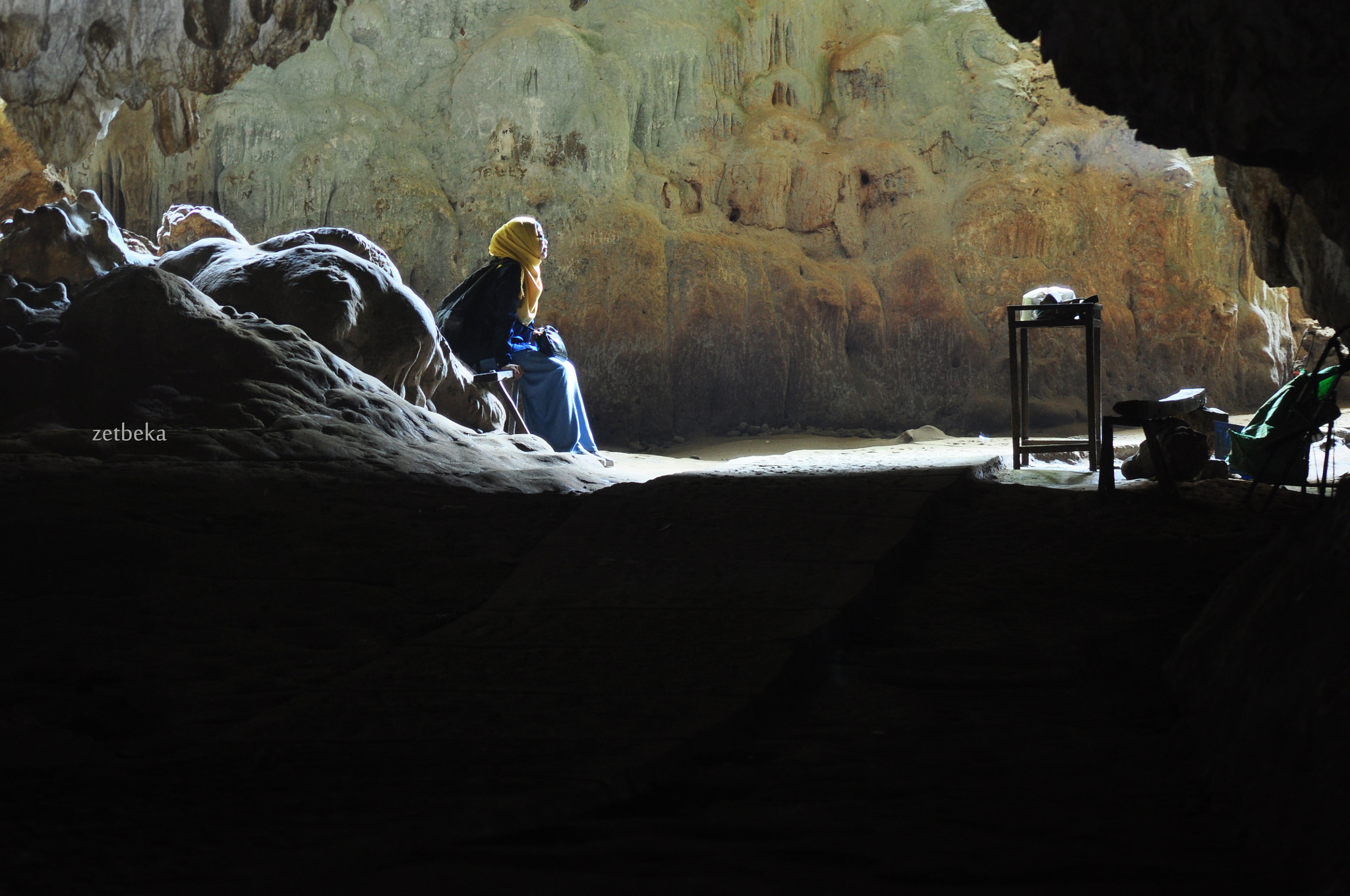 Nikon D90 + AF Nikkor 70-210mm f/4-5.6 sample photo. Bantimurung cave photography