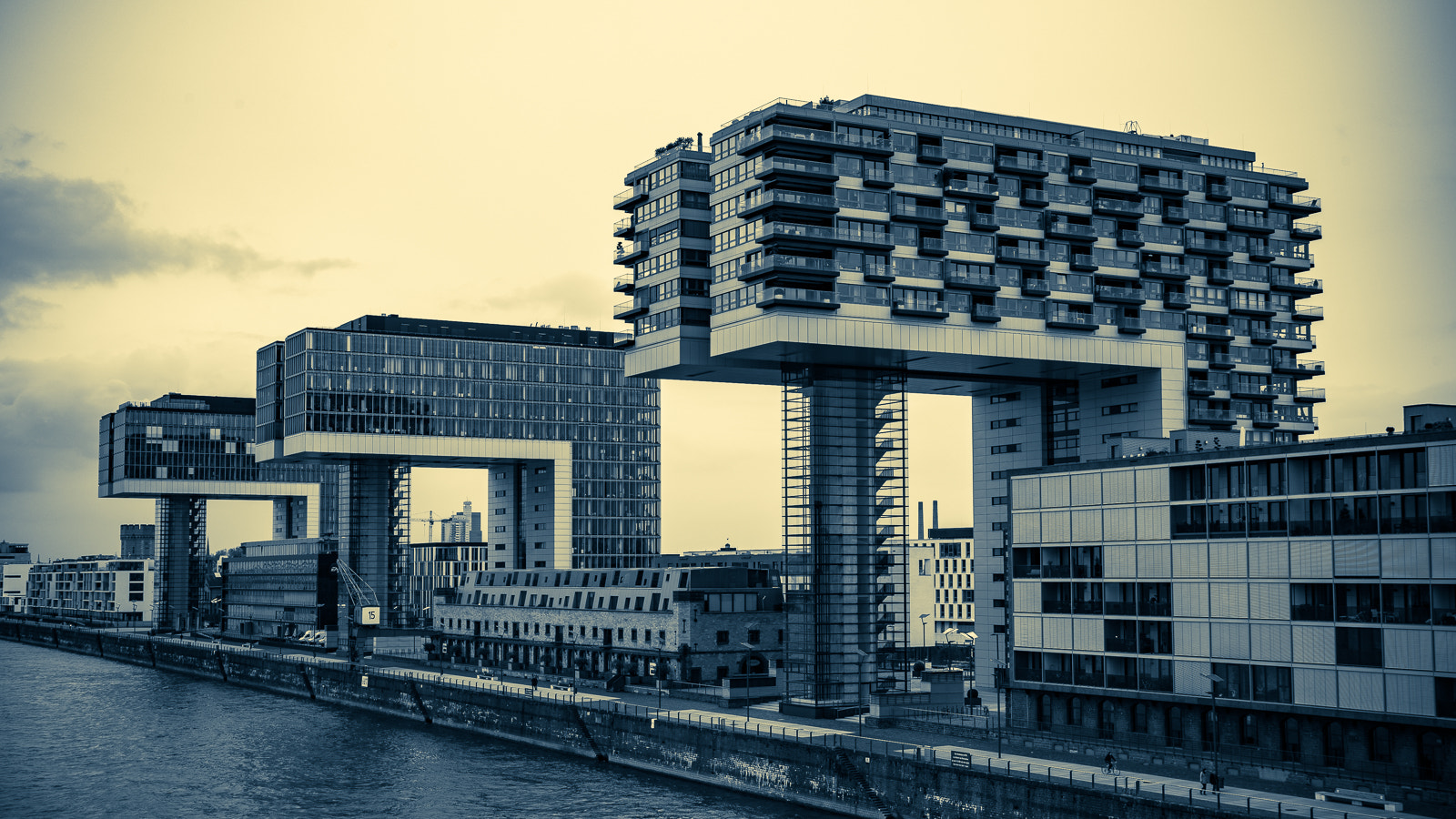 Sony a7R II + Tamron SP 24-70mm F2.8 Di VC USD sample photo. Köln im sommer 2016 photography