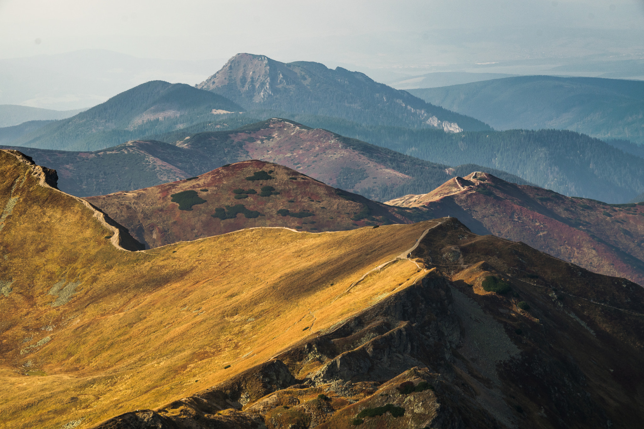 Sigma 18-200mm F3.5-6.3 DC OS HSM sample photo. Summits of the high tatras photography