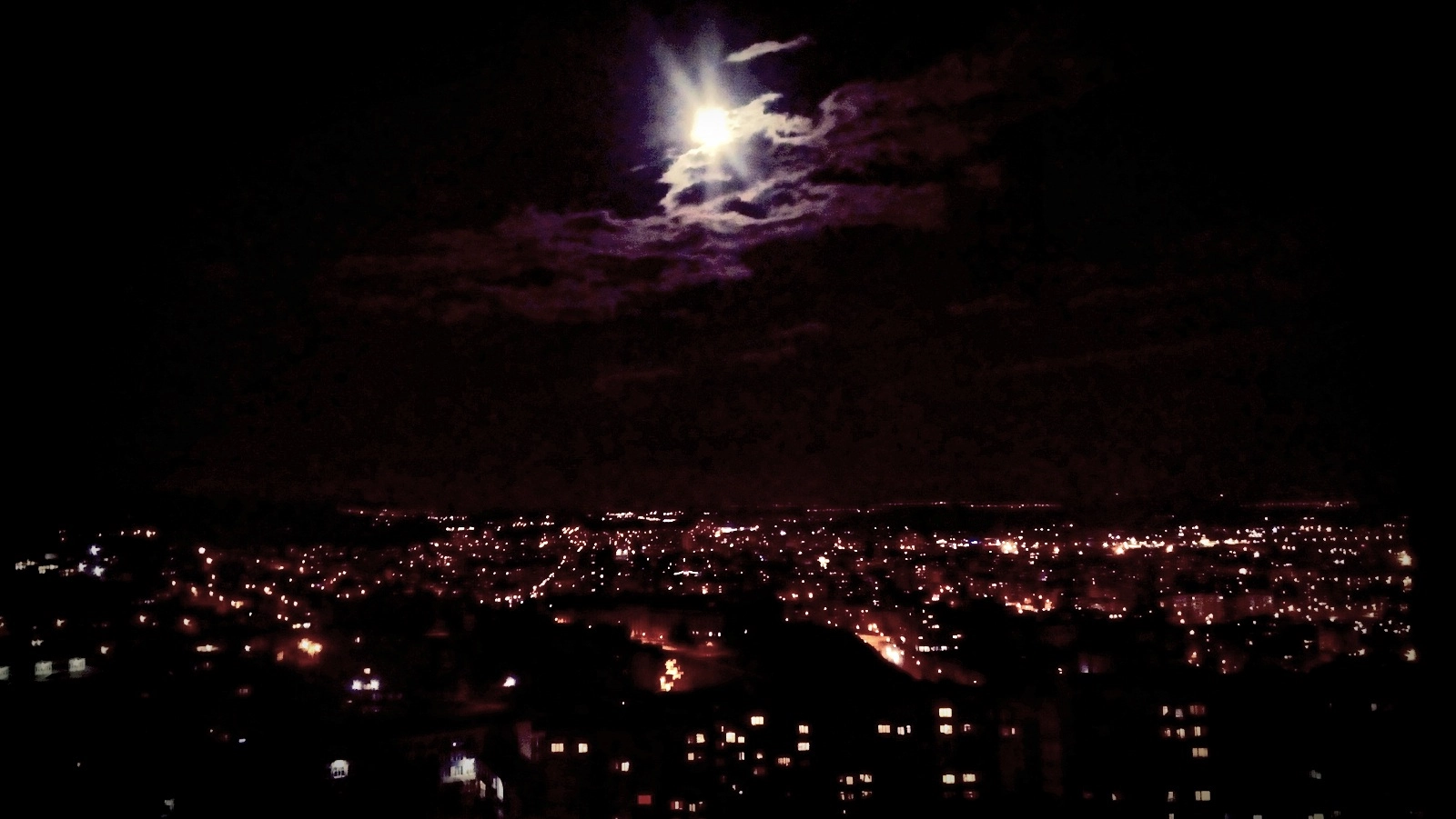 Lenovo P70-A sample photo. A magical sky  photography