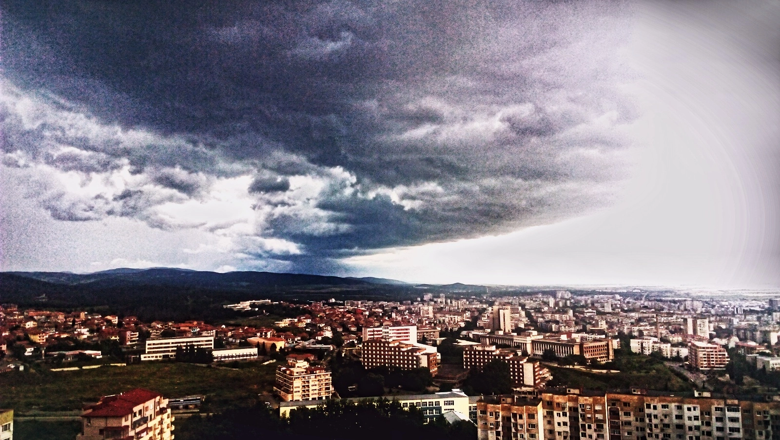 Lenovo P70-A sample photo. A storm photography