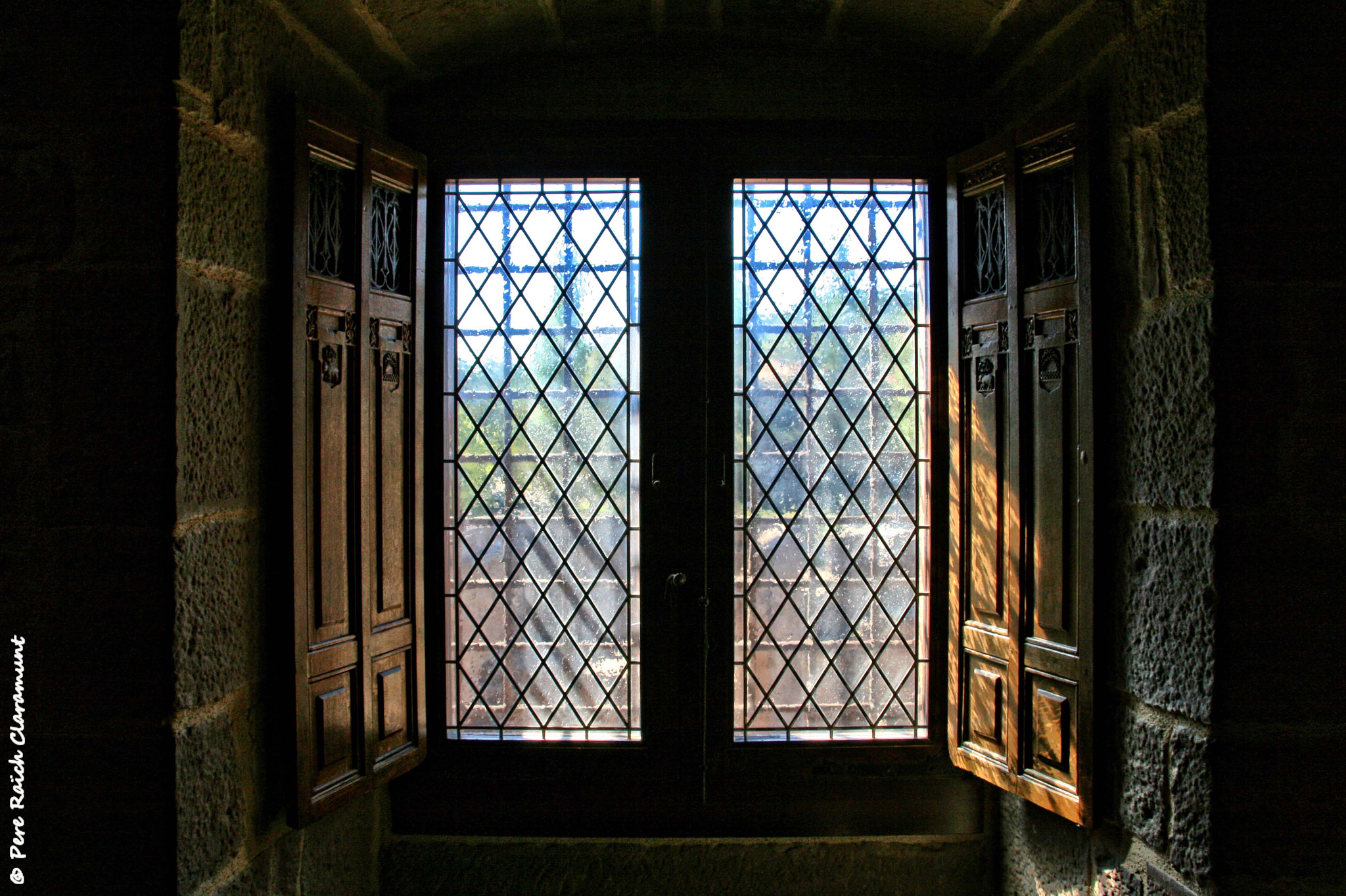 Sigma 18-200mm f/3.5-6.3 DC OS sample photo. "the window" photography