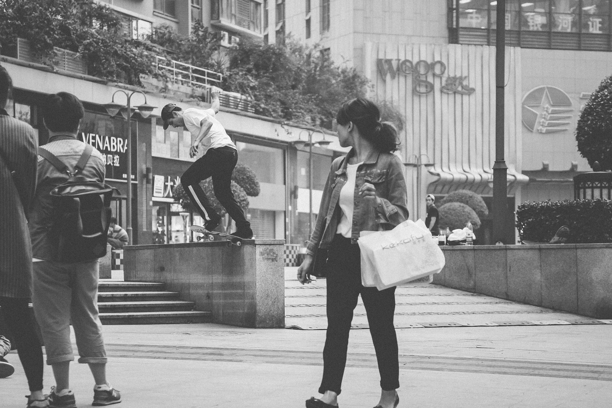 Canon EOS-1D Mark III sample photo. Chengdu skate tour photography