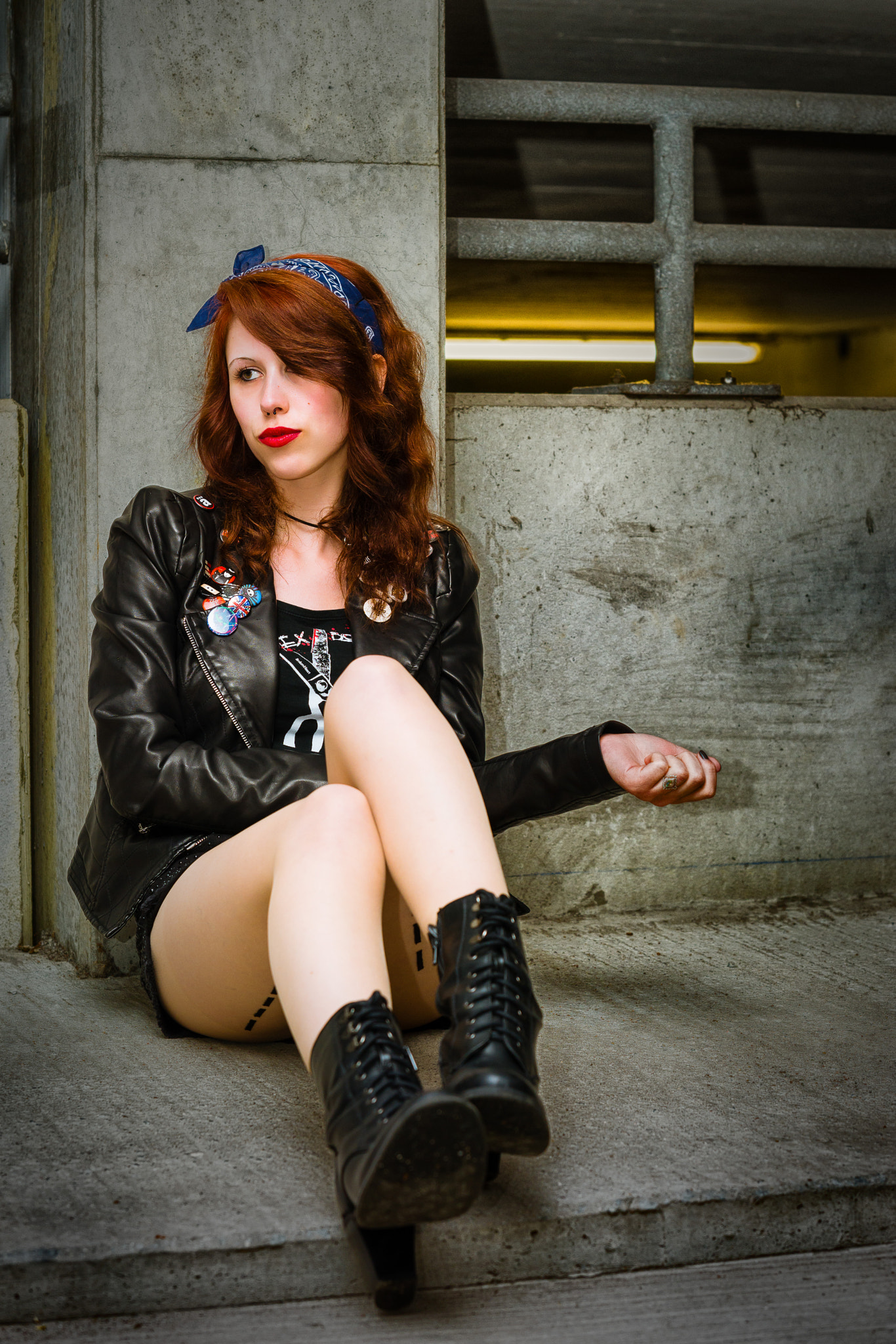 70-200mm F2.8 sample photo. Angelic moth: urban grunge photography