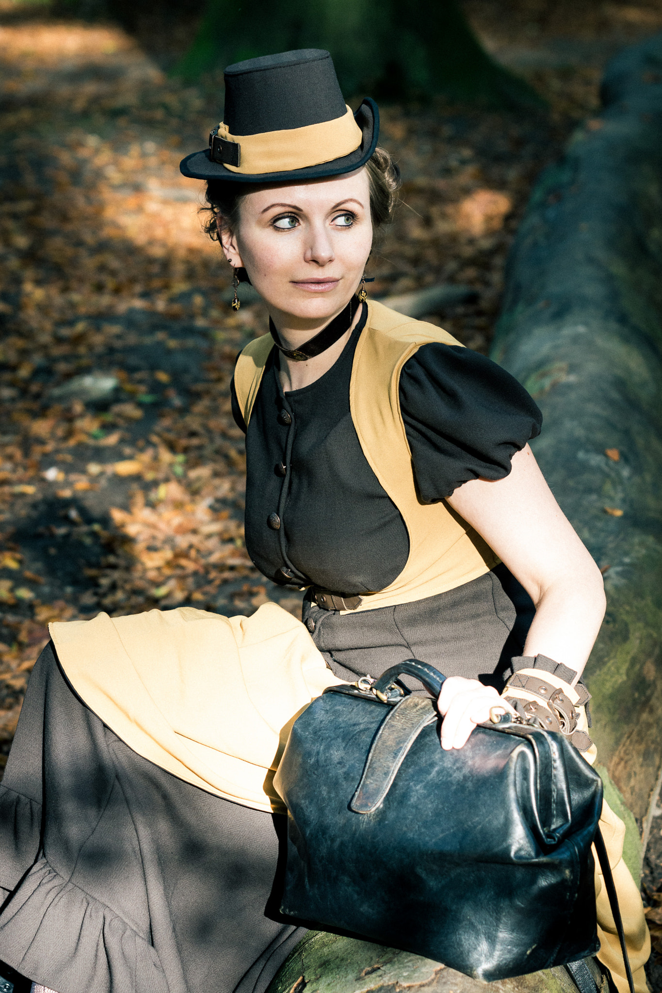 70-200mm F2.8 sample photo. Jessicat in steam punk outfit photography