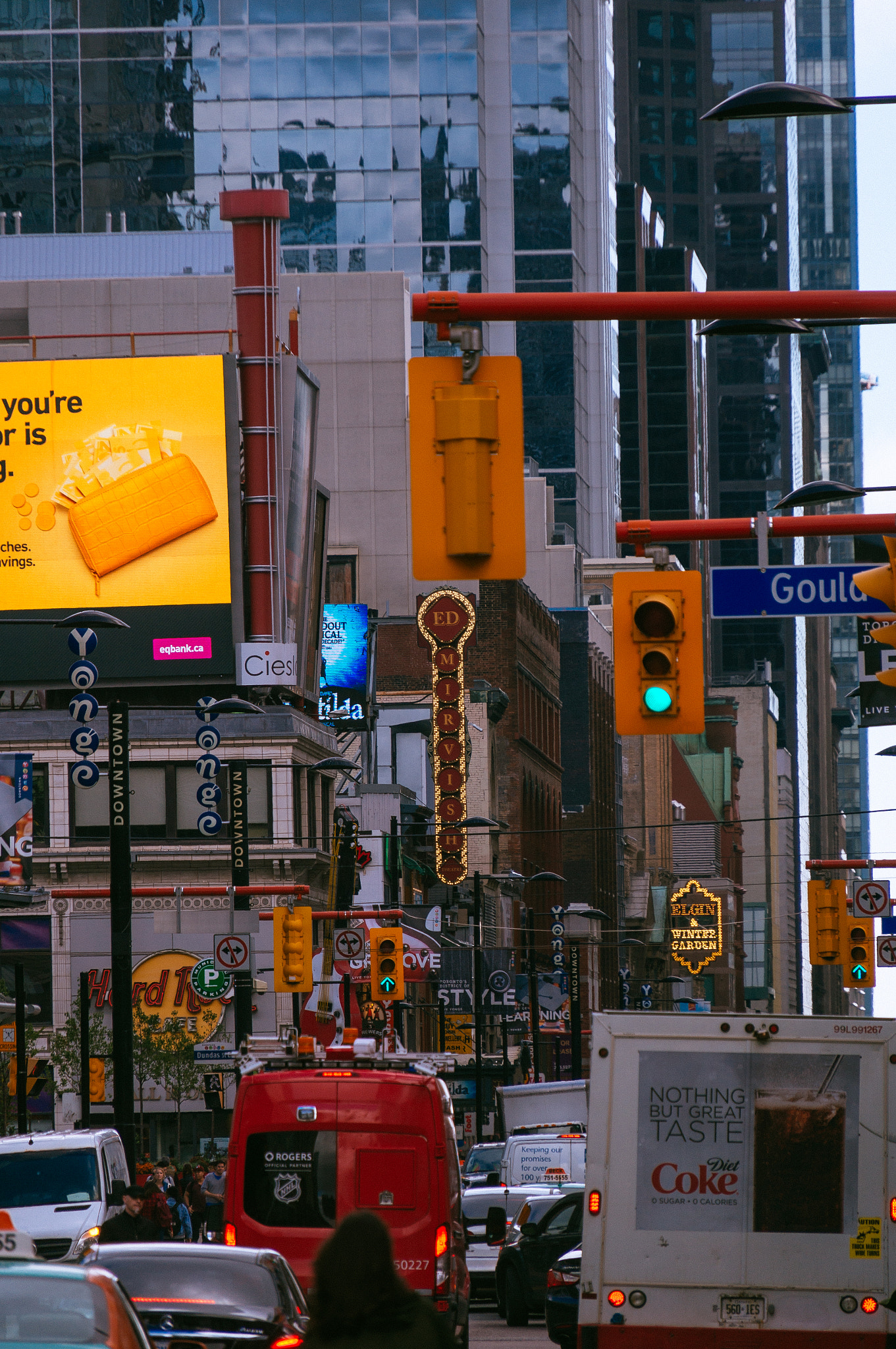 Sony NEX-VG30E + Sony E PZ 18-200mm F3.5-6.3 OSS sample photo. Sweet grass ontario - yonge street photography