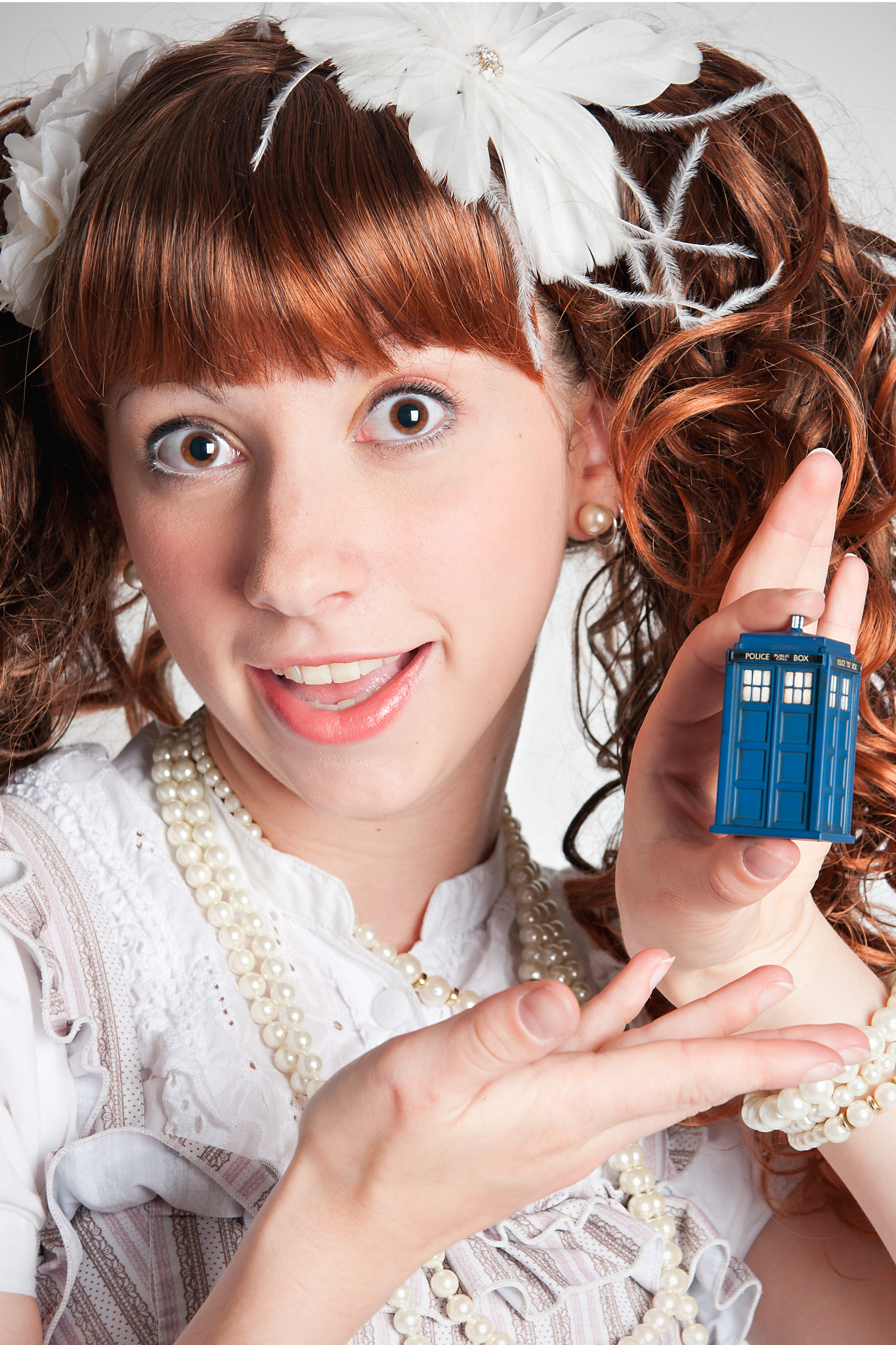 Sony Alpha DSLR-A700 + Sigma 28-70mm EX DG F2.8 sample photo. Hika in sweet lolita - with tardis photography