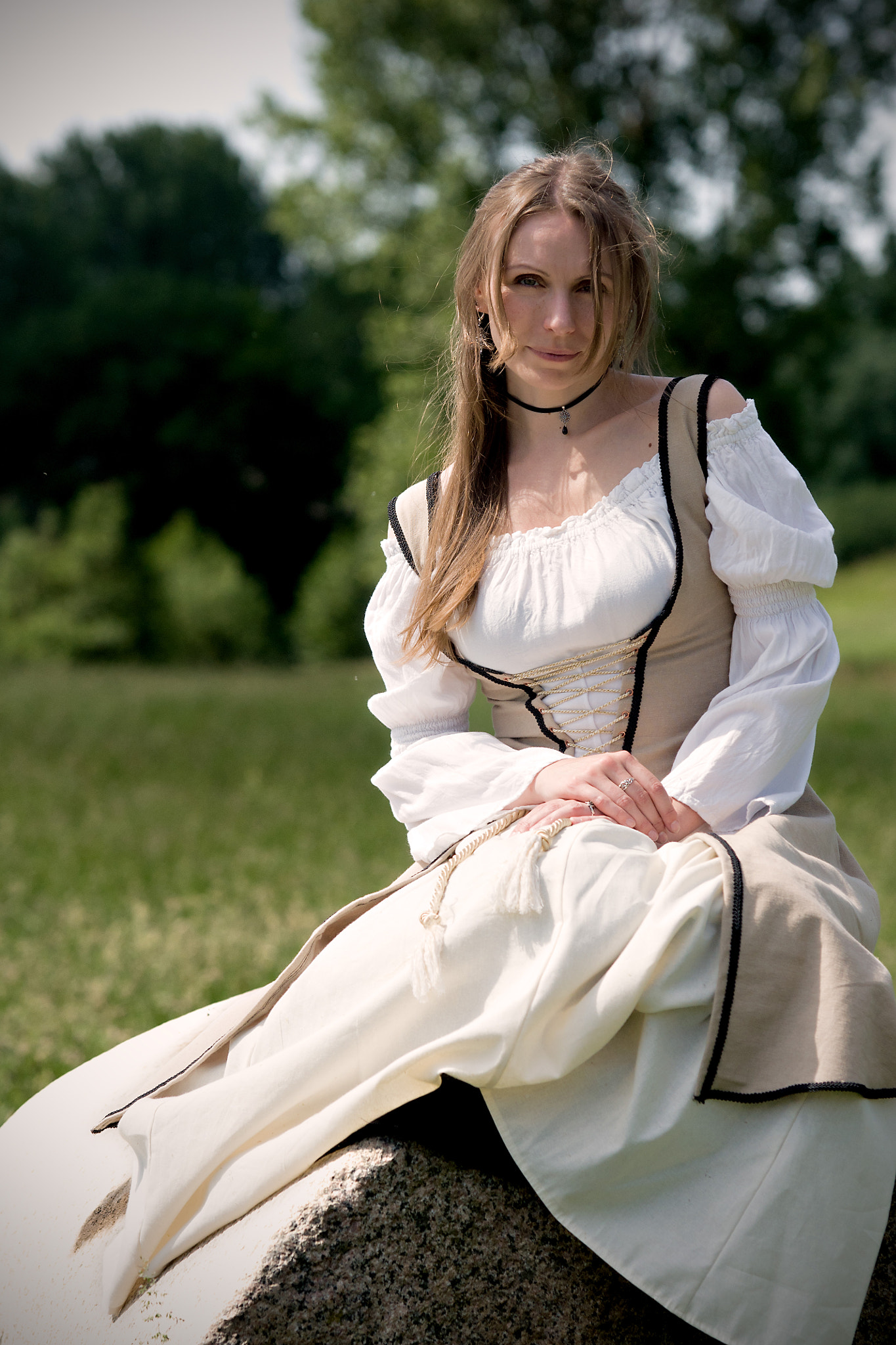 70-200mm F2.8 sample photo. Jessicat in medievalland photography