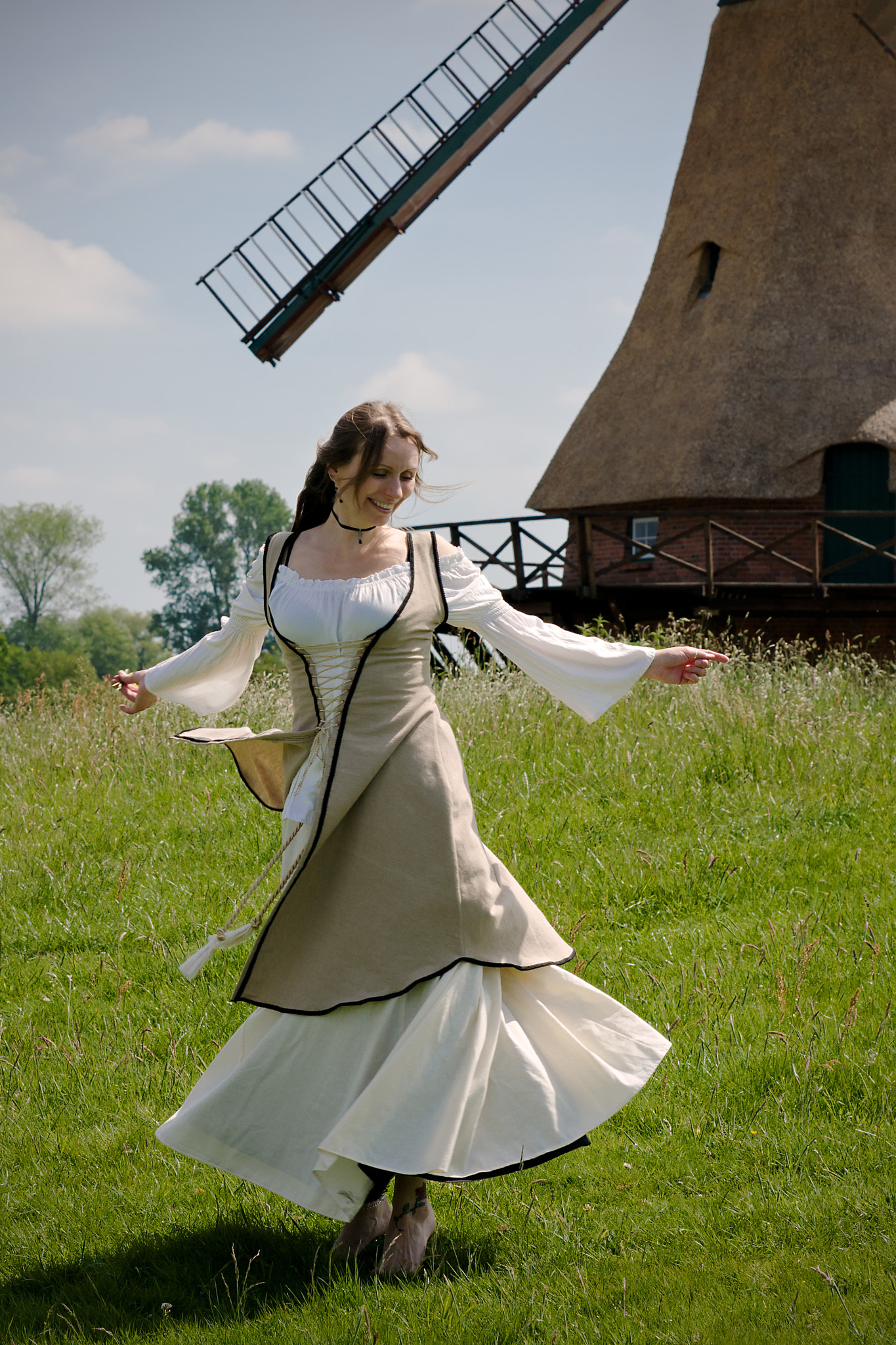 70-200mm F2.8 sample photo. Jessicat in medievalland photography