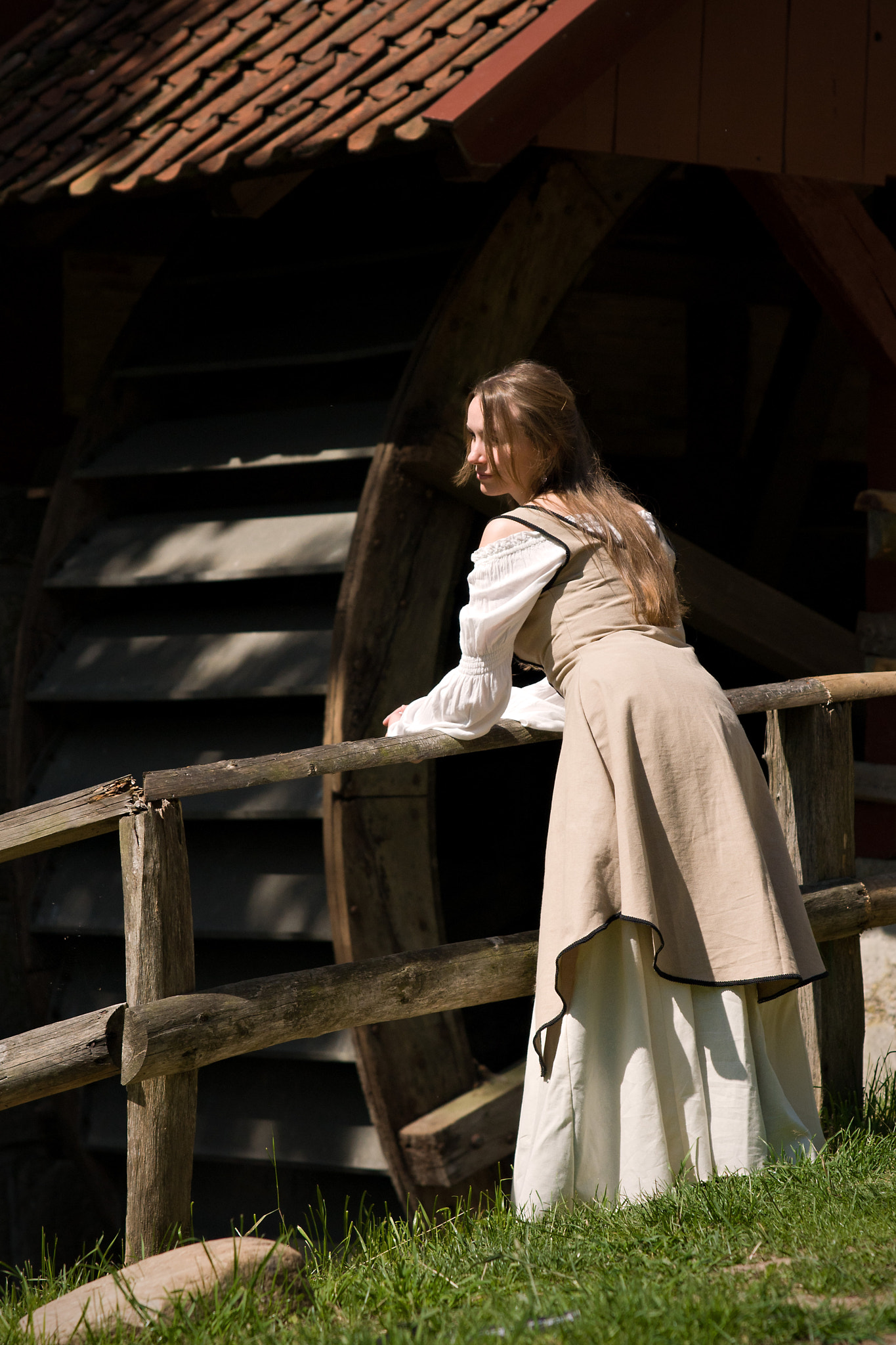 70-200mm F2.8 sample photo. Jessicat in medievalland photography