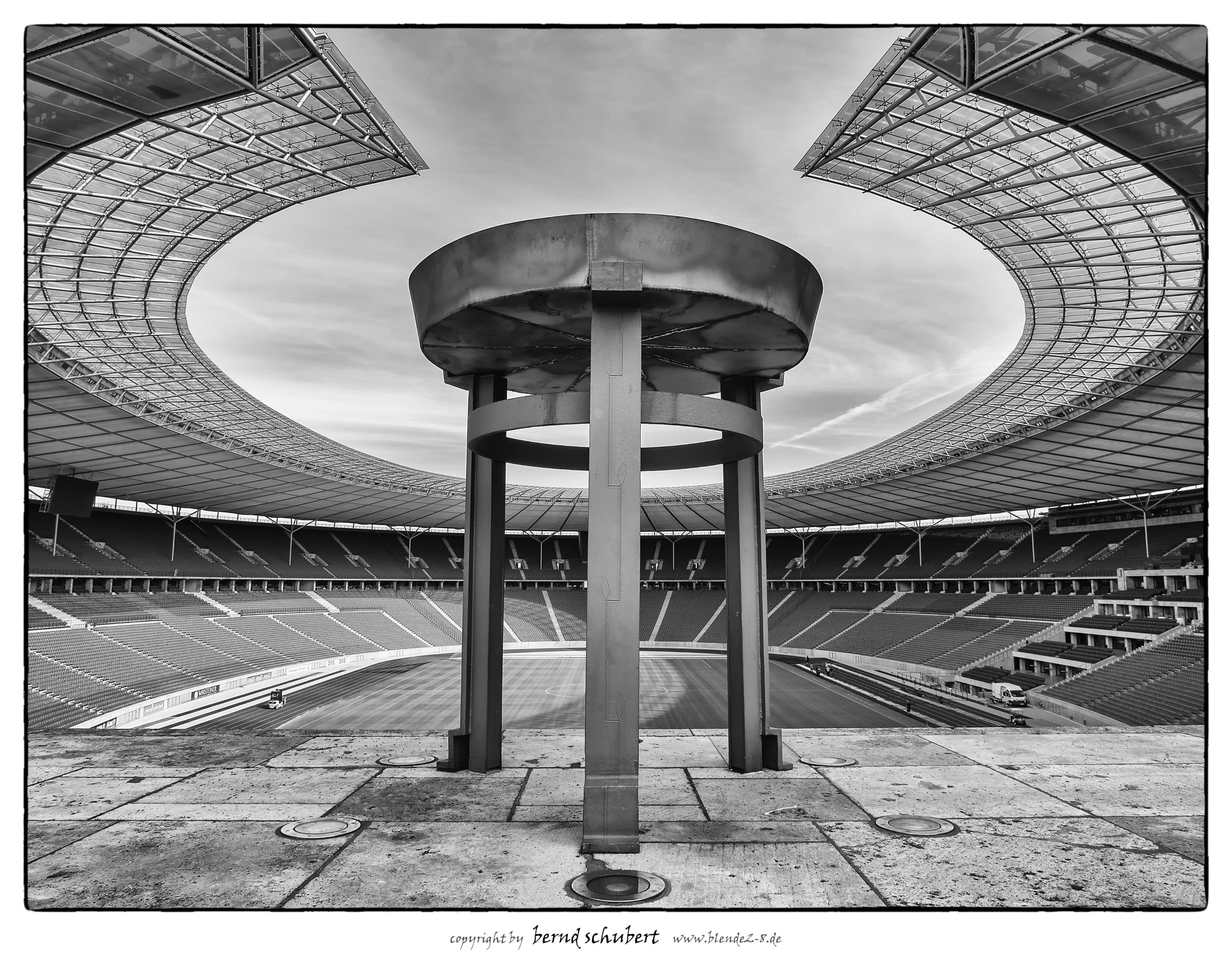 Panasonic Lumix G X Vario 12-35mm F2.8 ASPH Power OIS sample photo. Olympia stadion [part v] photography