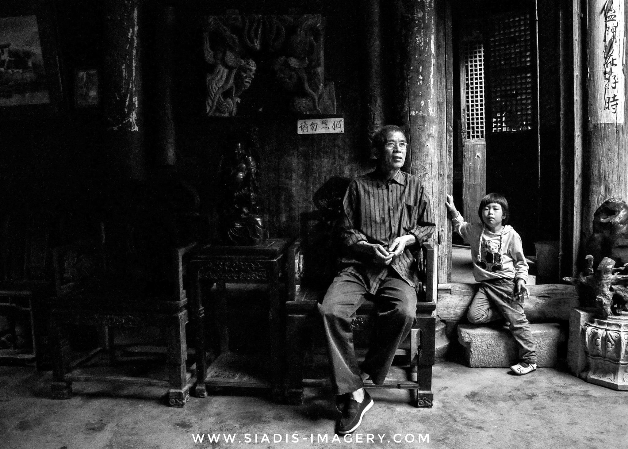 The grandfather and his grandson • Huangshan village, China