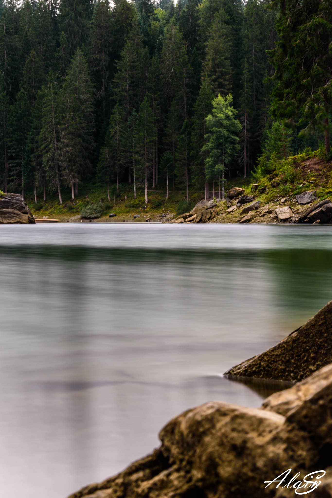 Nikon AF-S Nikkor 70-200mm F2.8G ED VR II sample photo. Flims - caumasee photography