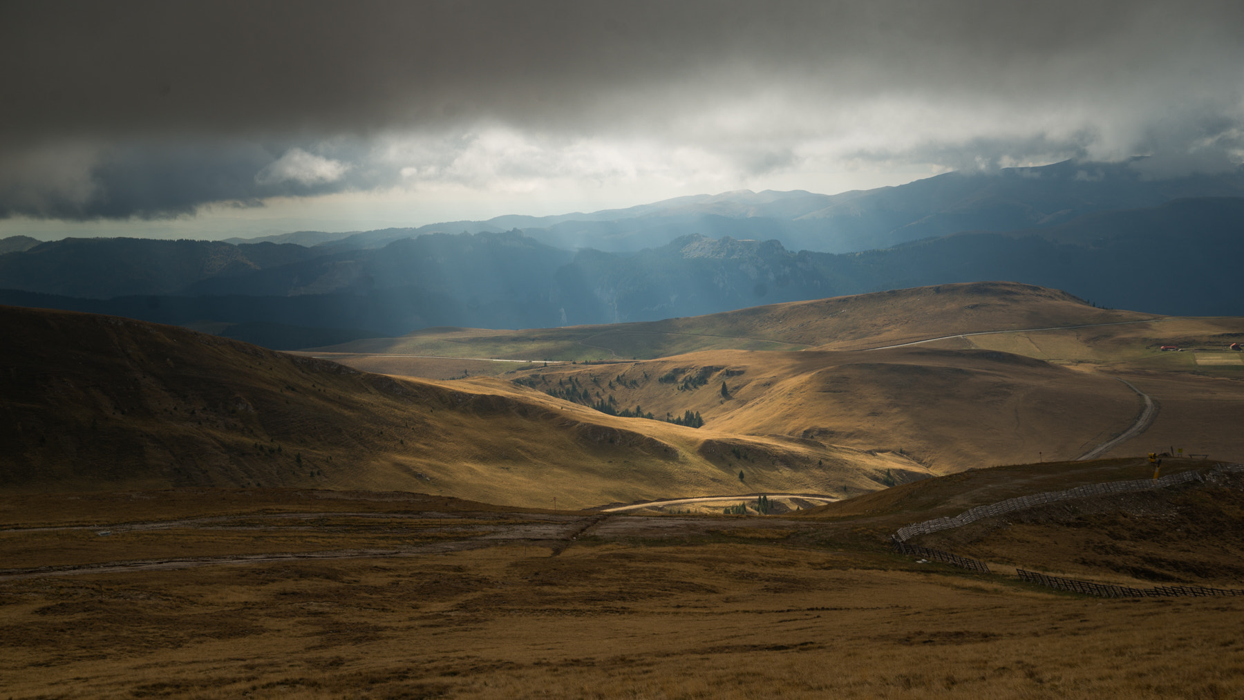 Sony a99 II sample photo. Hole in the clouds photography