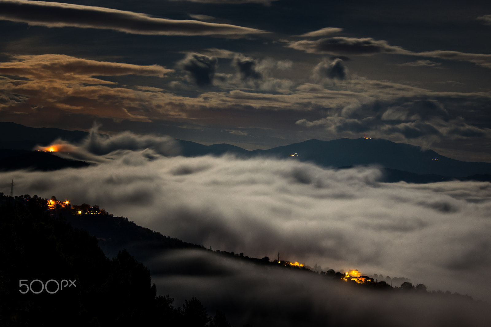 Pentax K-3 + Pentax smc DA 55-300mm F4.0-5.8 ED sample photo. Night mist photography