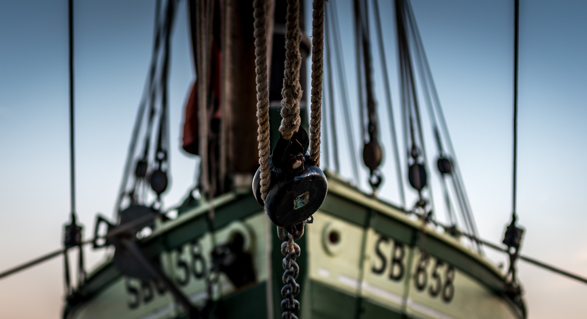 Sigma 50mm F2.8 EX DG Macro sample photo. Cordages (ropes) photography