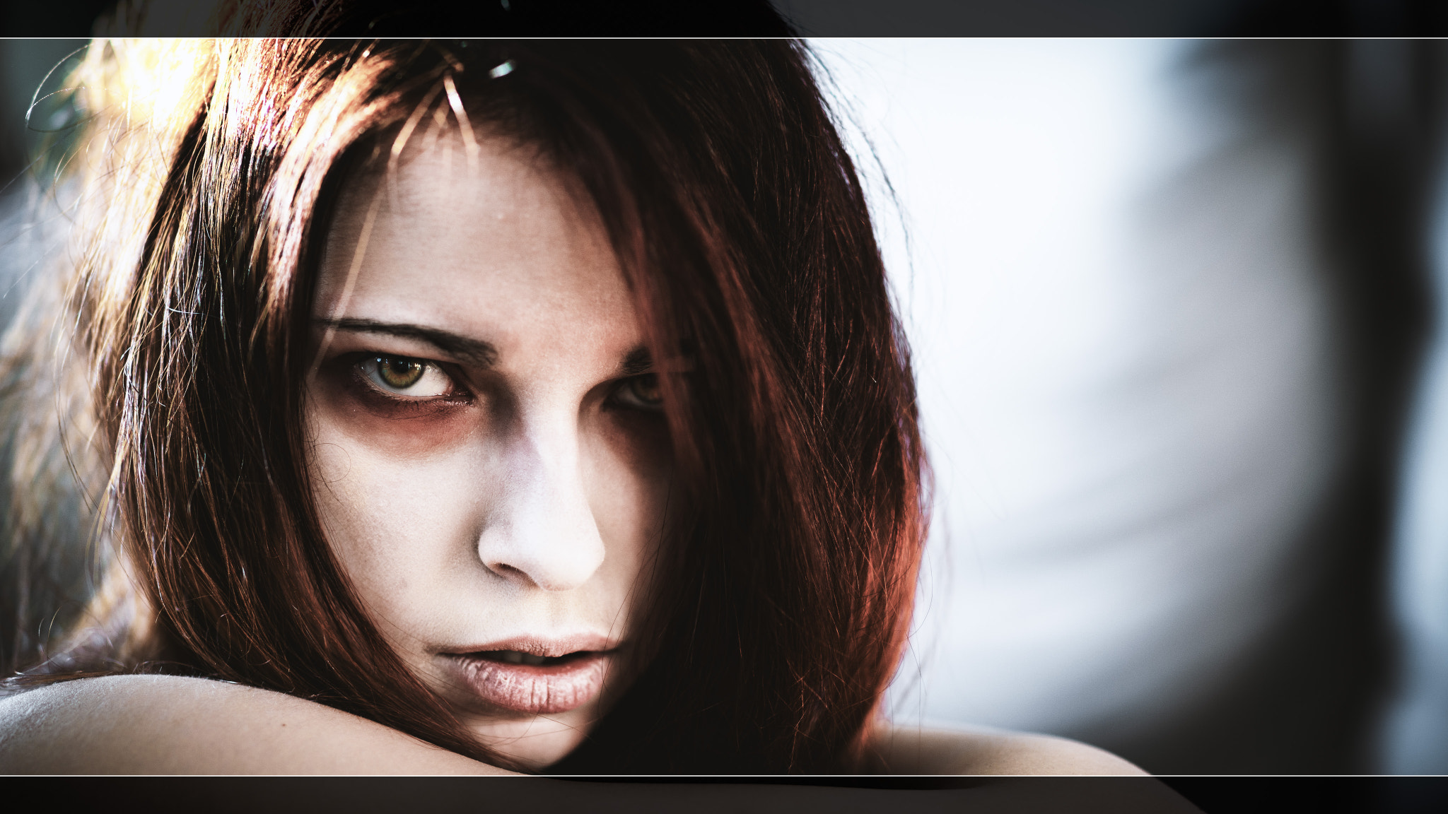 Sony a99 II + Sony Planar T* 85mm F1.4 ZA sample photo. A touch of evil. photography