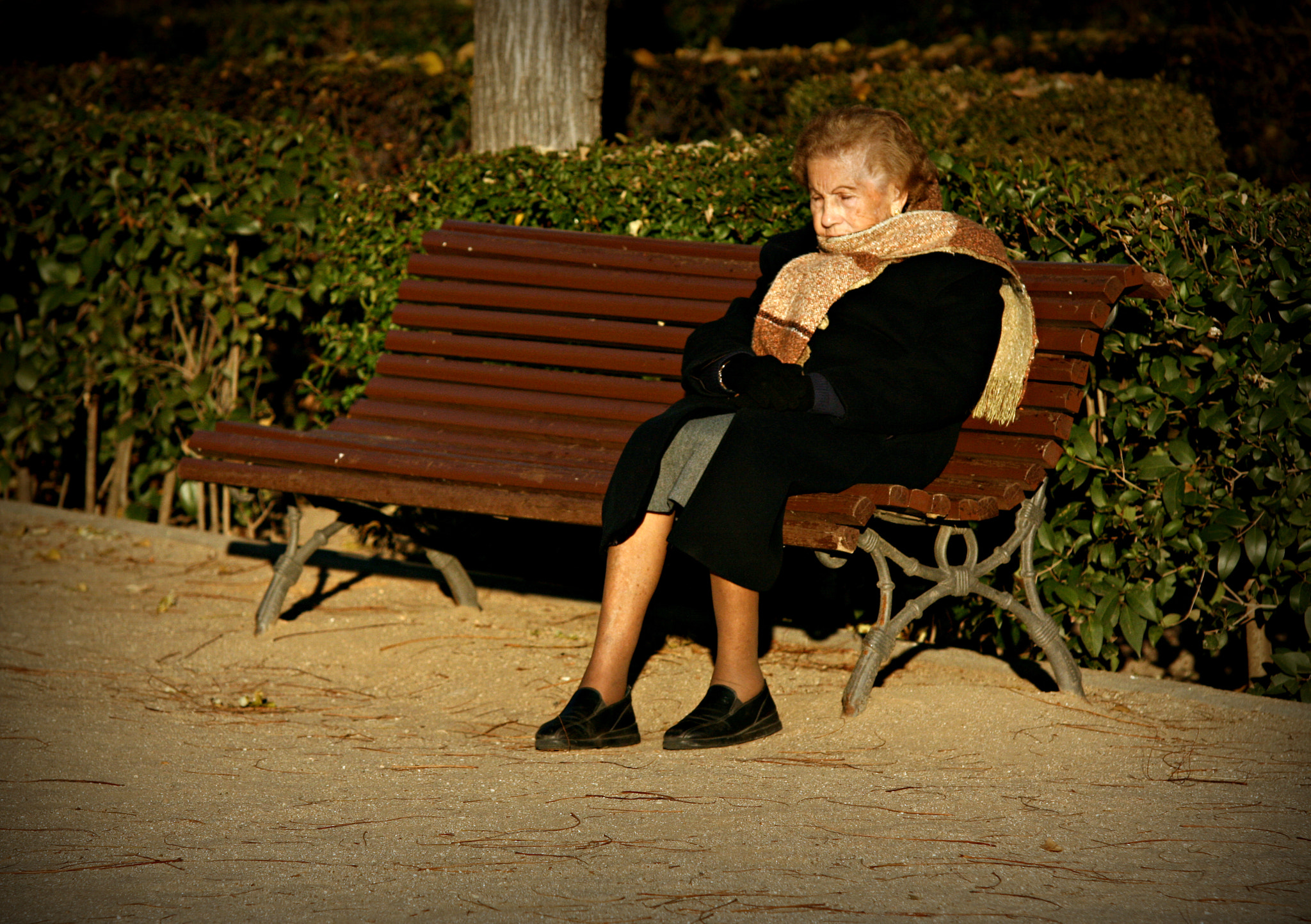 Sigma 70-200mm F2.8 EX DG OS HSM sample photo. Old woman photography