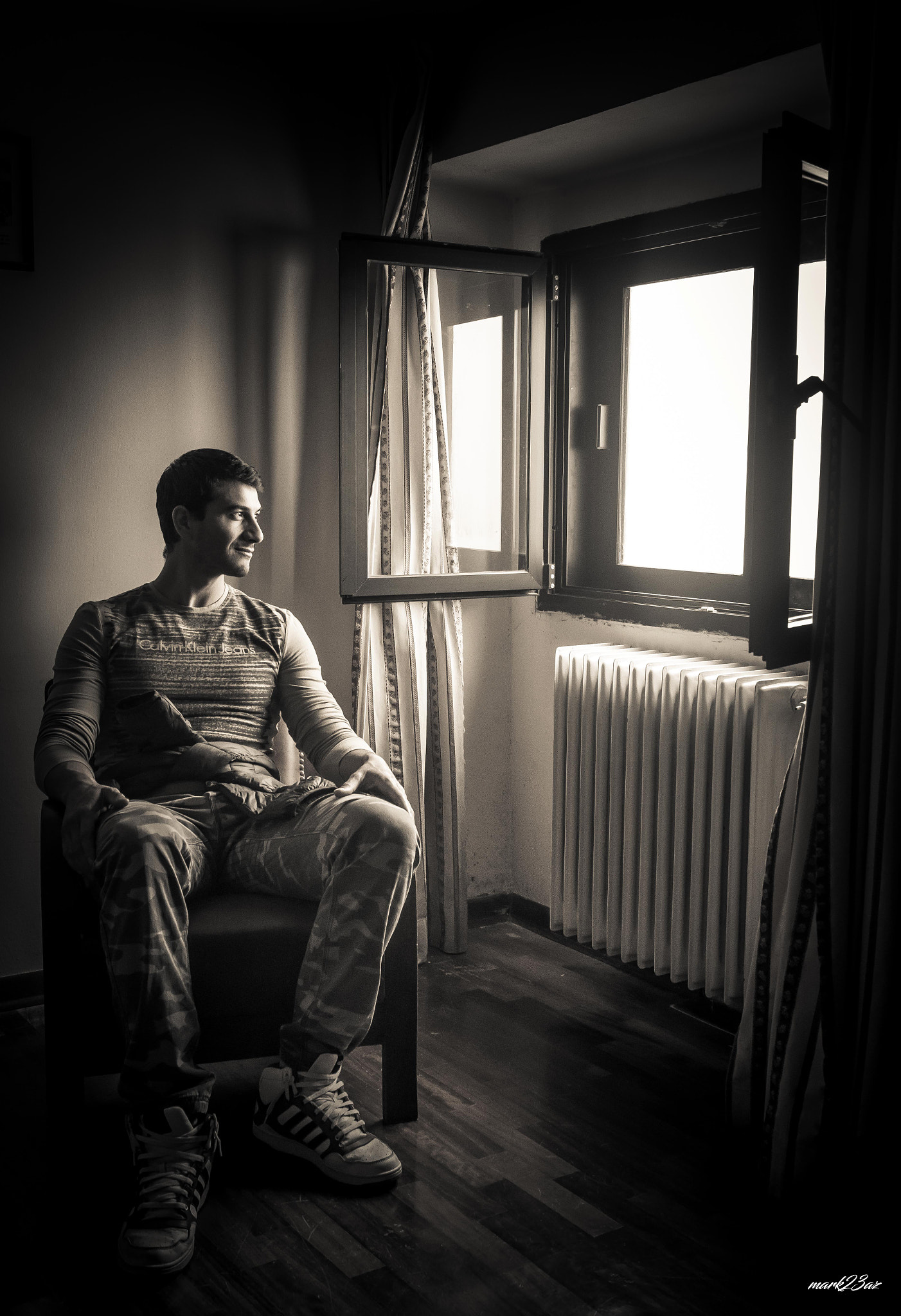 Sigma 17-70mm F2.8-4 DC Macro OS HSM | C sample photo. Alla finestra photography