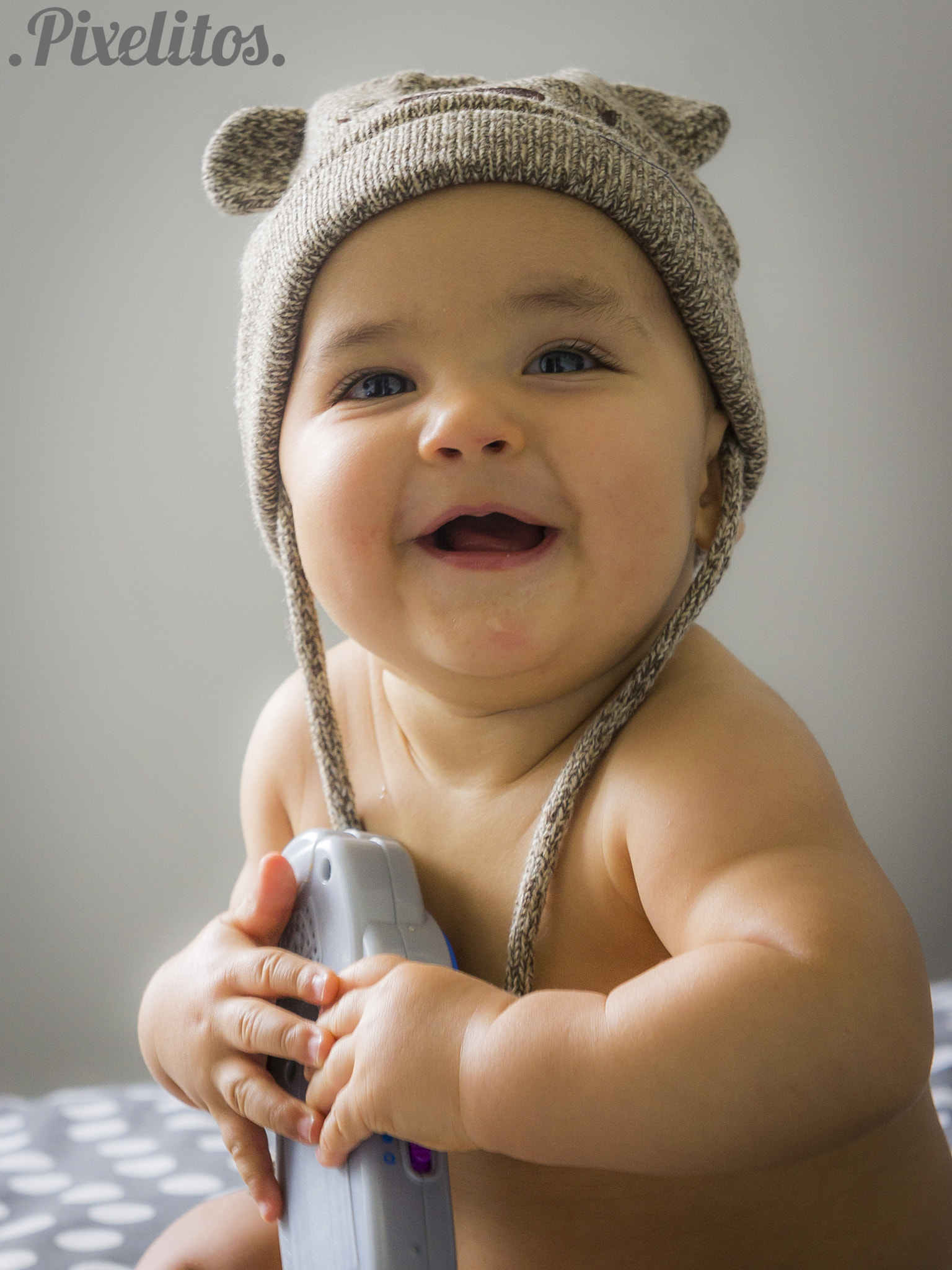 Sony Alpha NEX-3 + Sony E 18-55mm F3.5-5.6 OSS sample photo. Pixelitos bebes photography