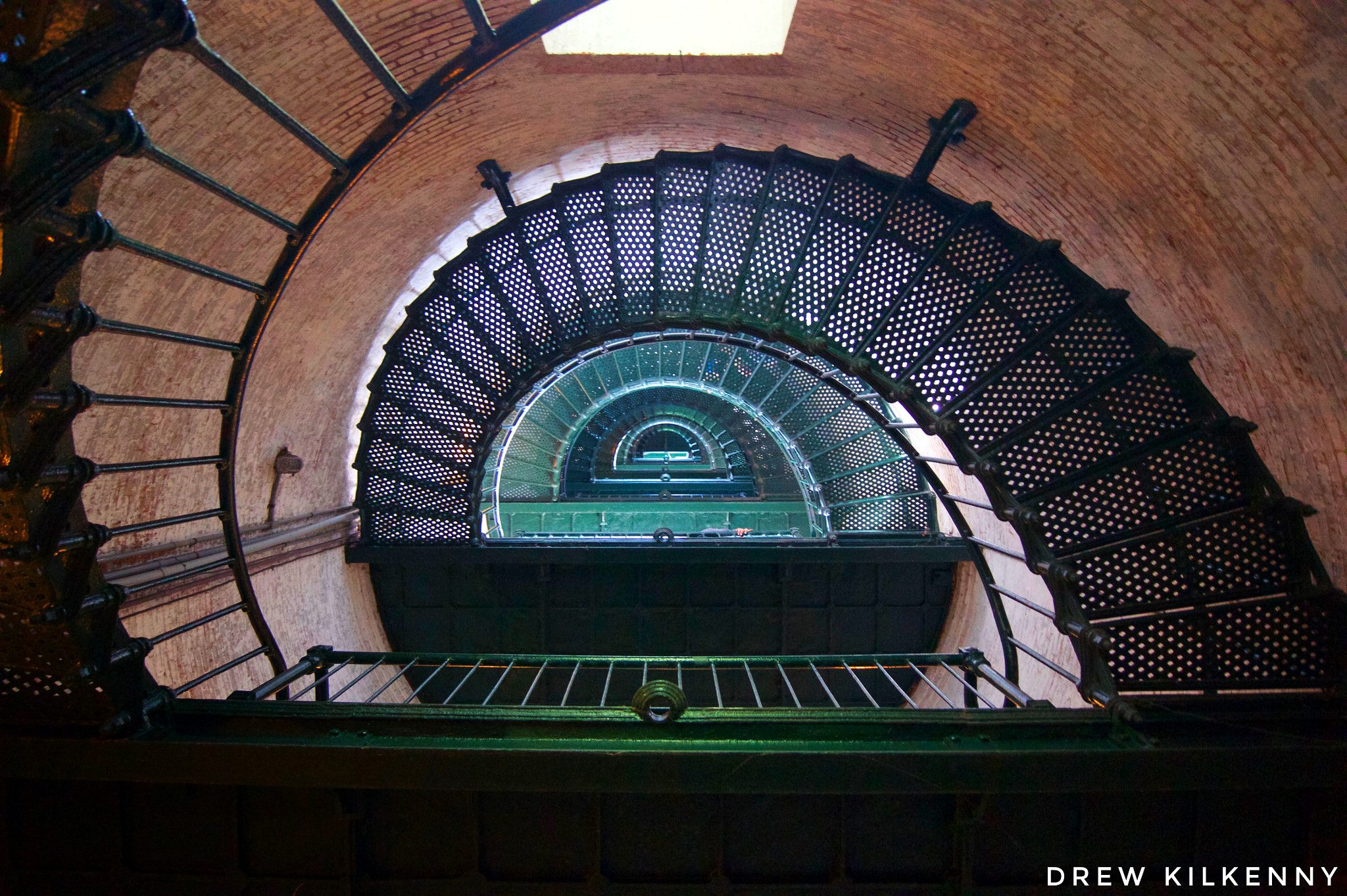 Sony SLT-A33 + Sony DT 18-55mm F3.5-5.6 SAM sample photo. Going up?  photography