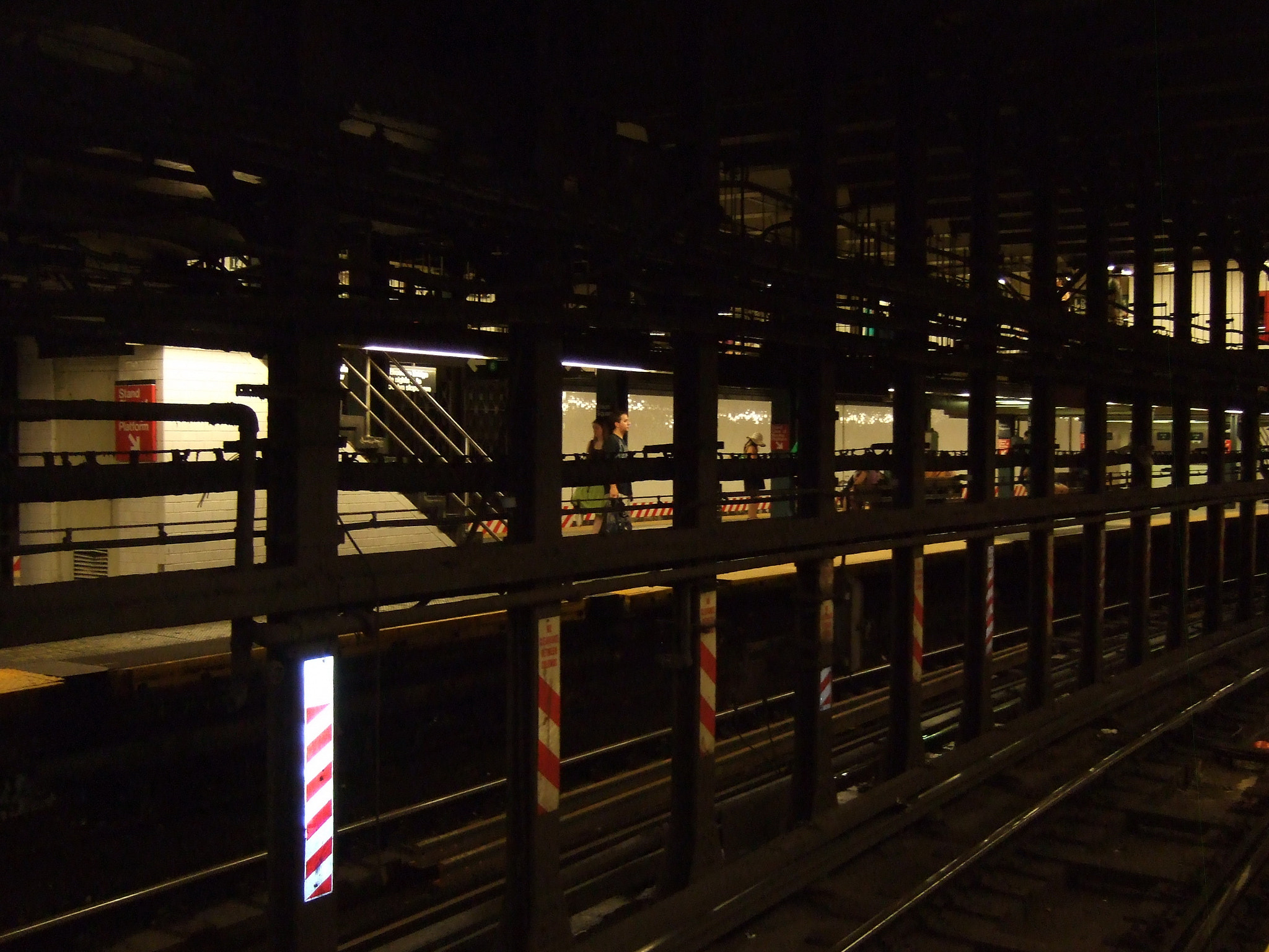 Fujifilm FinePix F30 sample photo. The windows of subway. new york city. photography