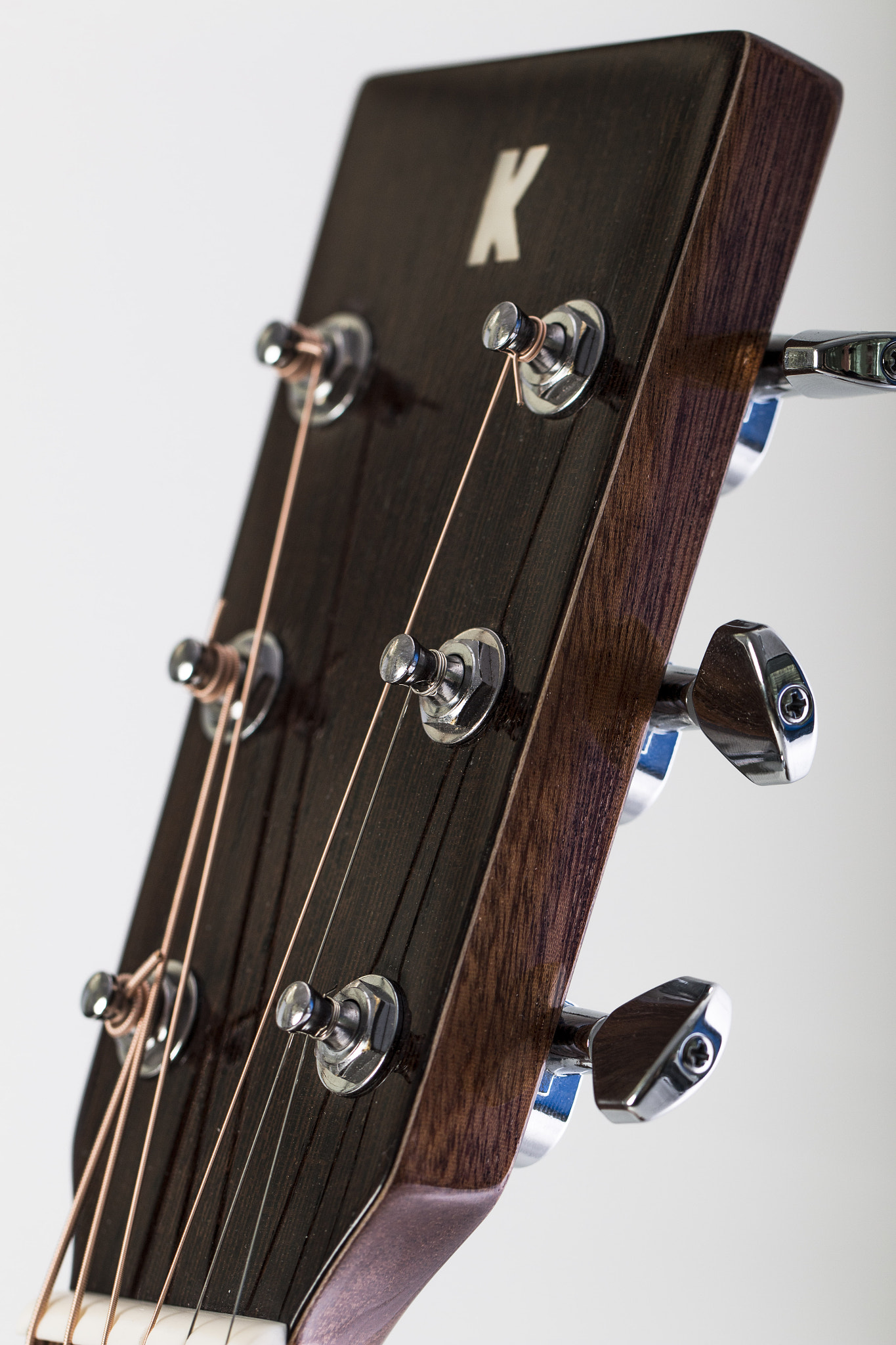 Canon EOS 70D + Canon EF 100mm F2.8L Macro IS USM sample photo. Guitar_product photography