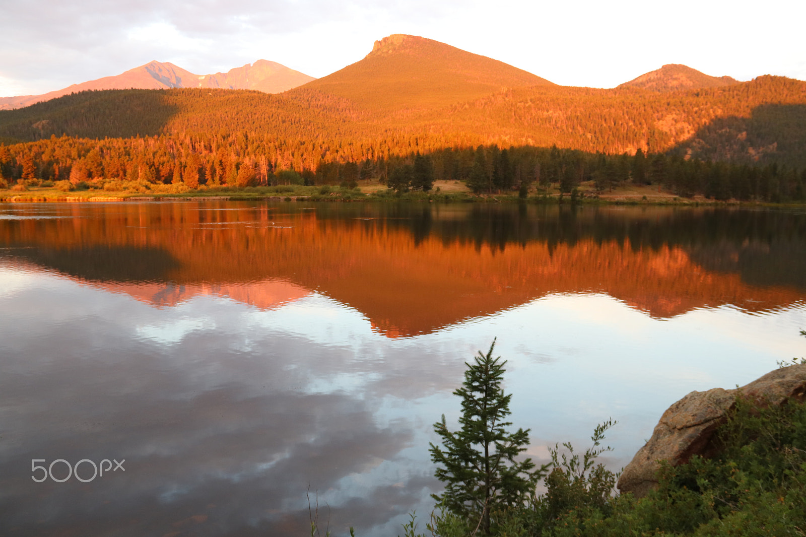 Canon EOS 750D (EOS Rebel T6i / EOS Kiss X8i) sample photo. Rocky mountain sunrise 2252 photography