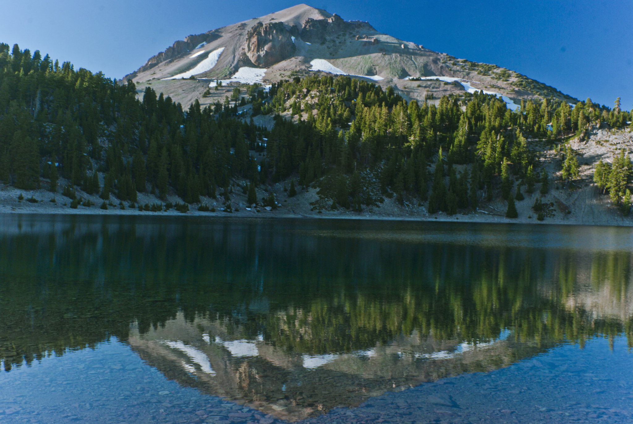 Nikon D80 + Nikon AF Nikkor 24mm F2.8D sample photo. Alpine vanity!!! photography