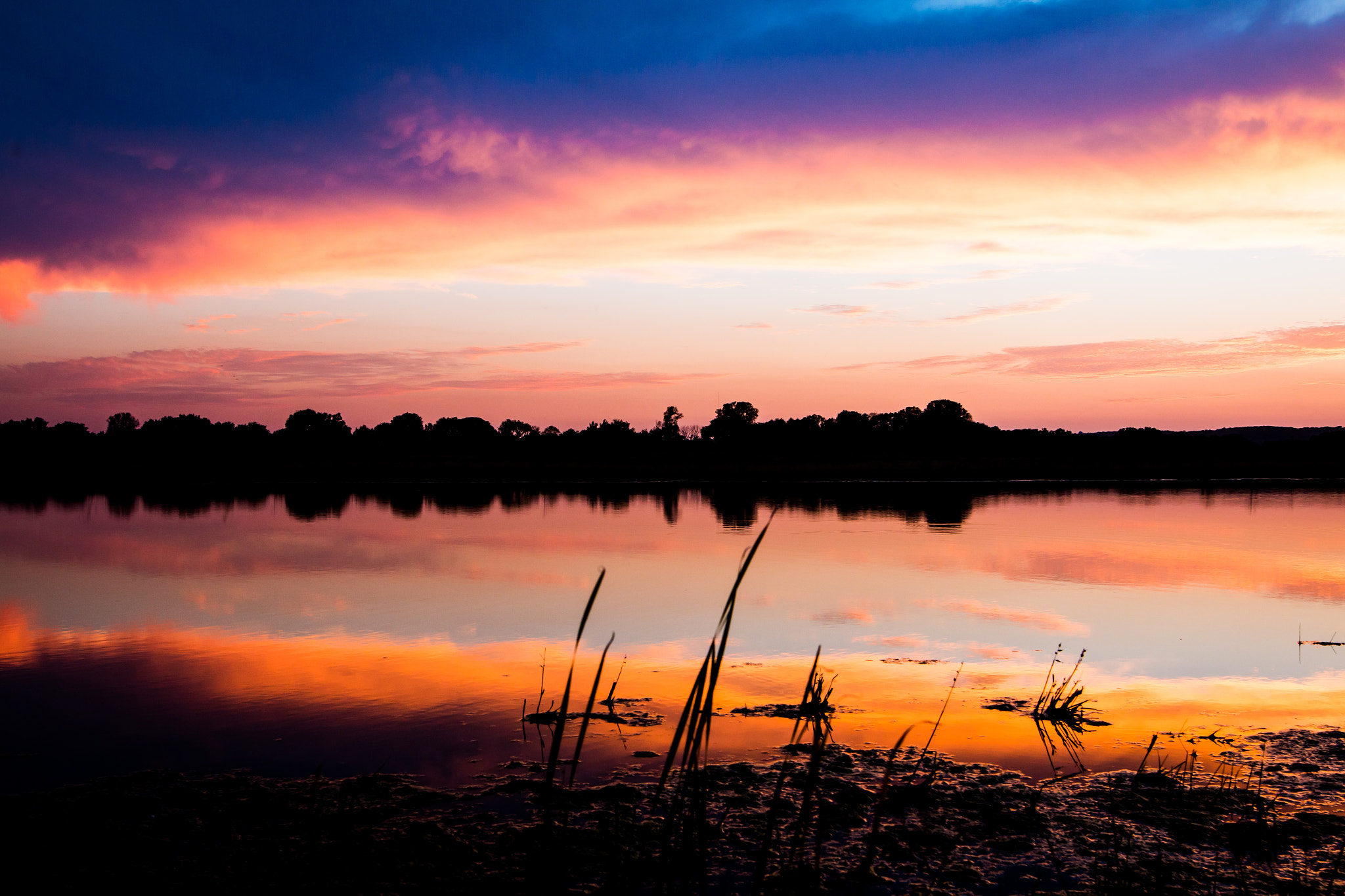 Sigma 24mm F1.4 DG HSM Art sample photo. Calm sunset photography