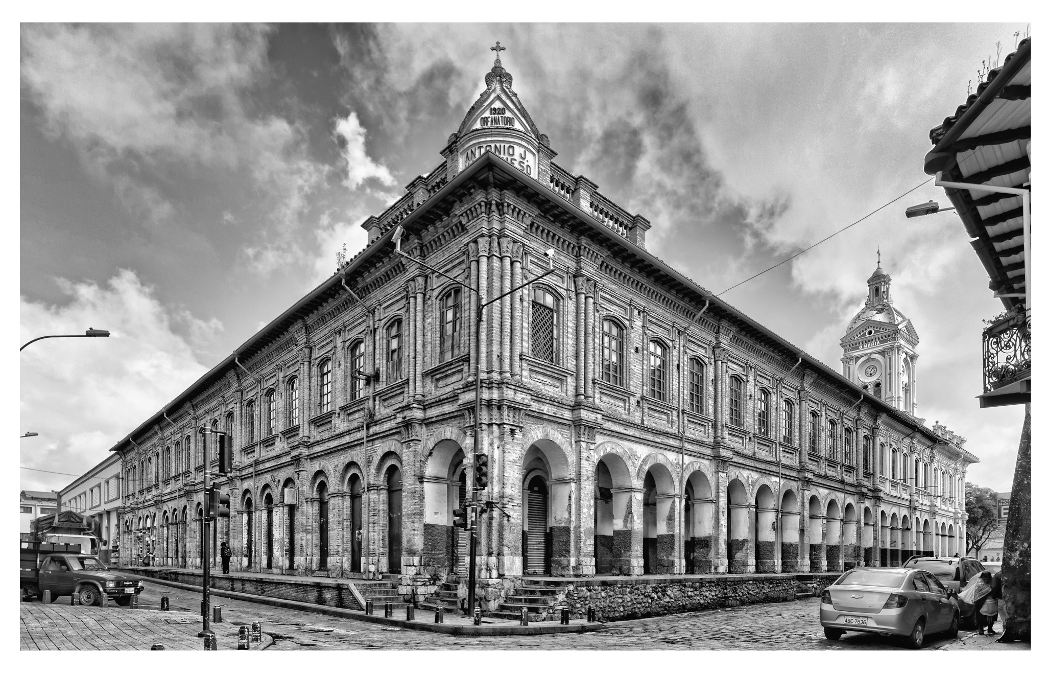 Sony ILCA-77M2 sample photo. Cuenca- ecuador photography