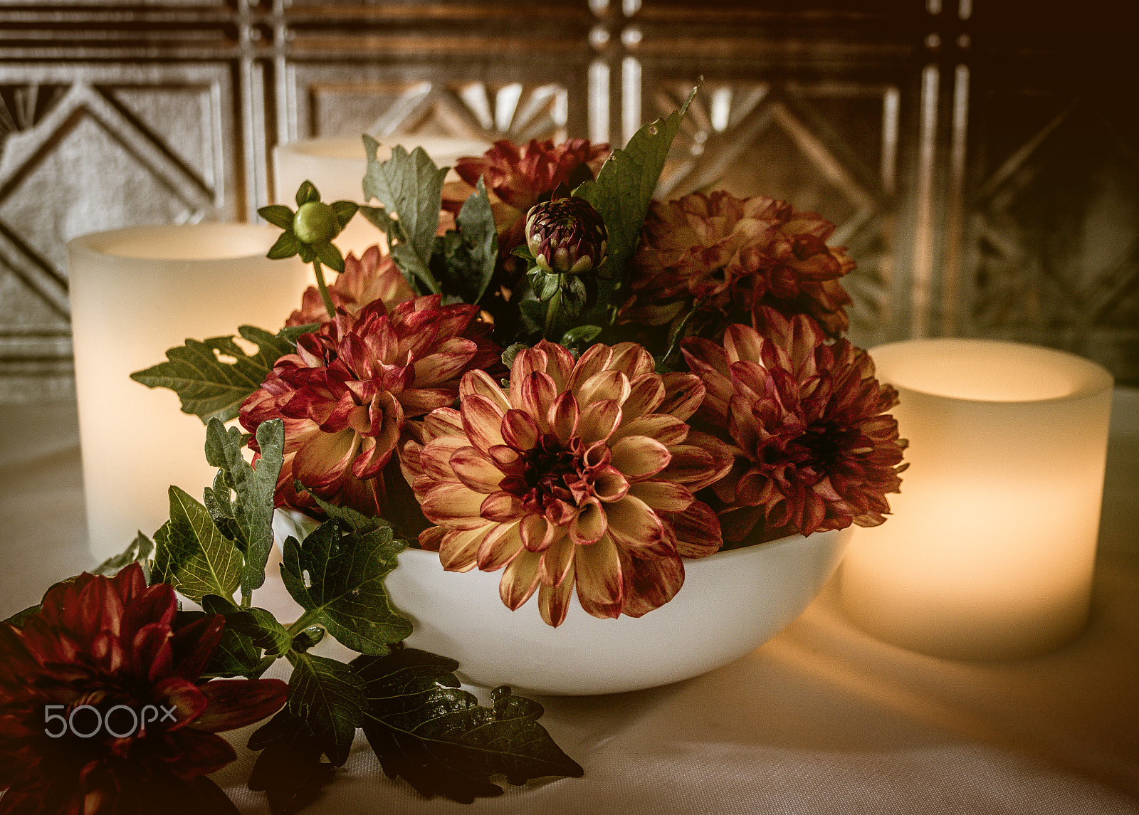 Canon EF-S 18-55mm F3.5-5.6 II sample photo. Autumn dahlias photography