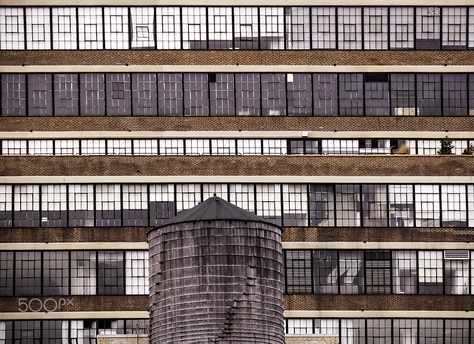 Canon EOS 1000D (EOS Digital Rebel XS / EOS Kiss F) sample photo. Ny water tank photography