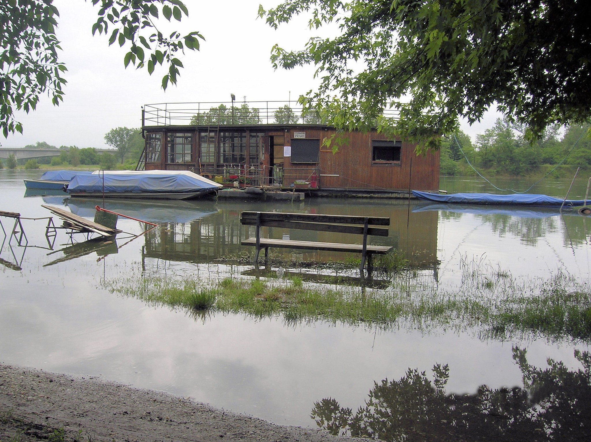 Nikon E4600 sample photo. Pavia: il fiume ticino è "in piena" the ticino river is in flood photography