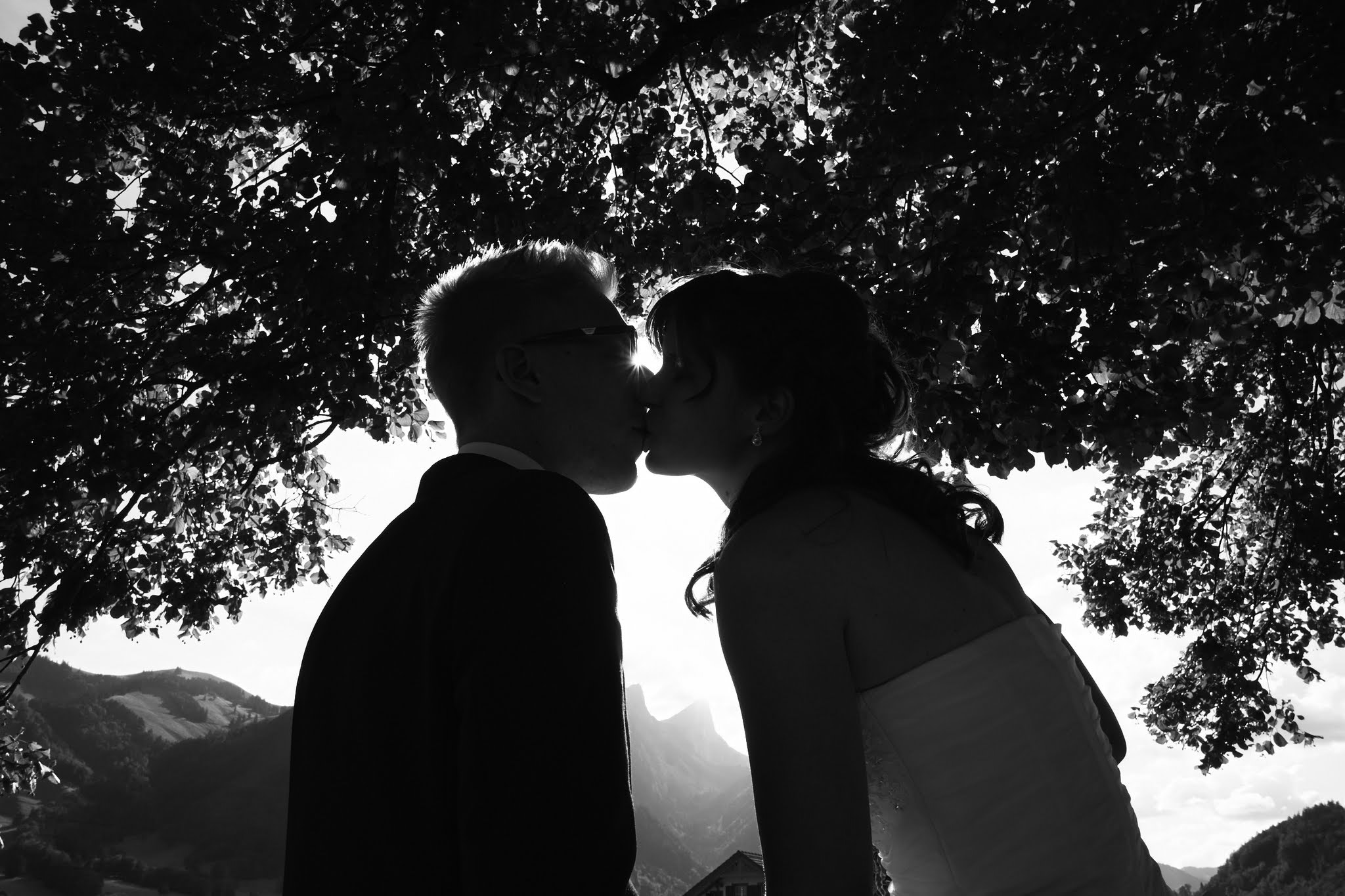 Fujifilm X-E2 + Fujifilm XF 18mm F2 R sample photo. Shadowkisses photography
