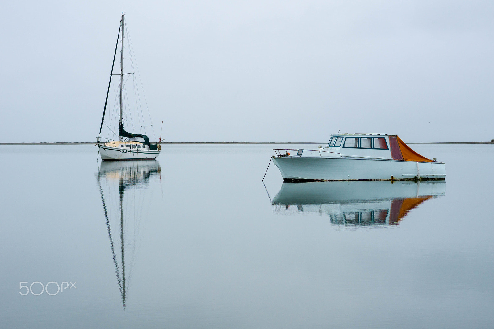 Sony a6000 + Sony Sonnar T* FE 55mm F1.8 ZA sample photo. Stillness photography