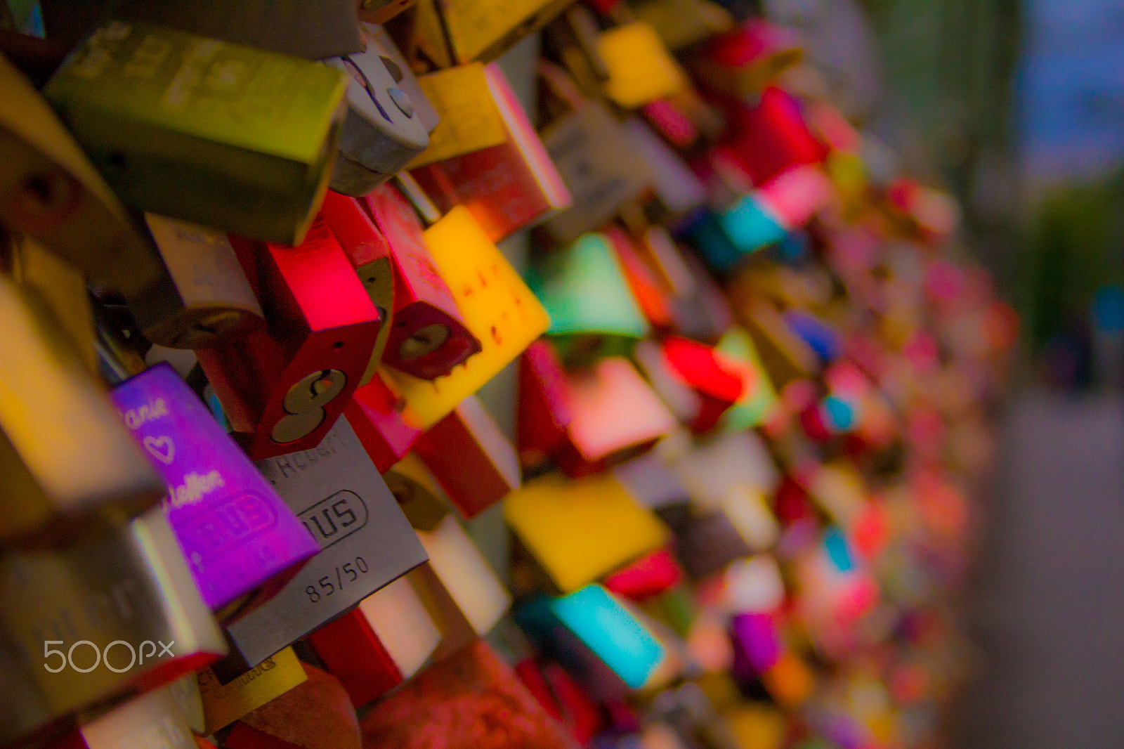 Canon EF-S 18-55mm F3.5-5.6 II sample photo. Love padlocks in cologne photography